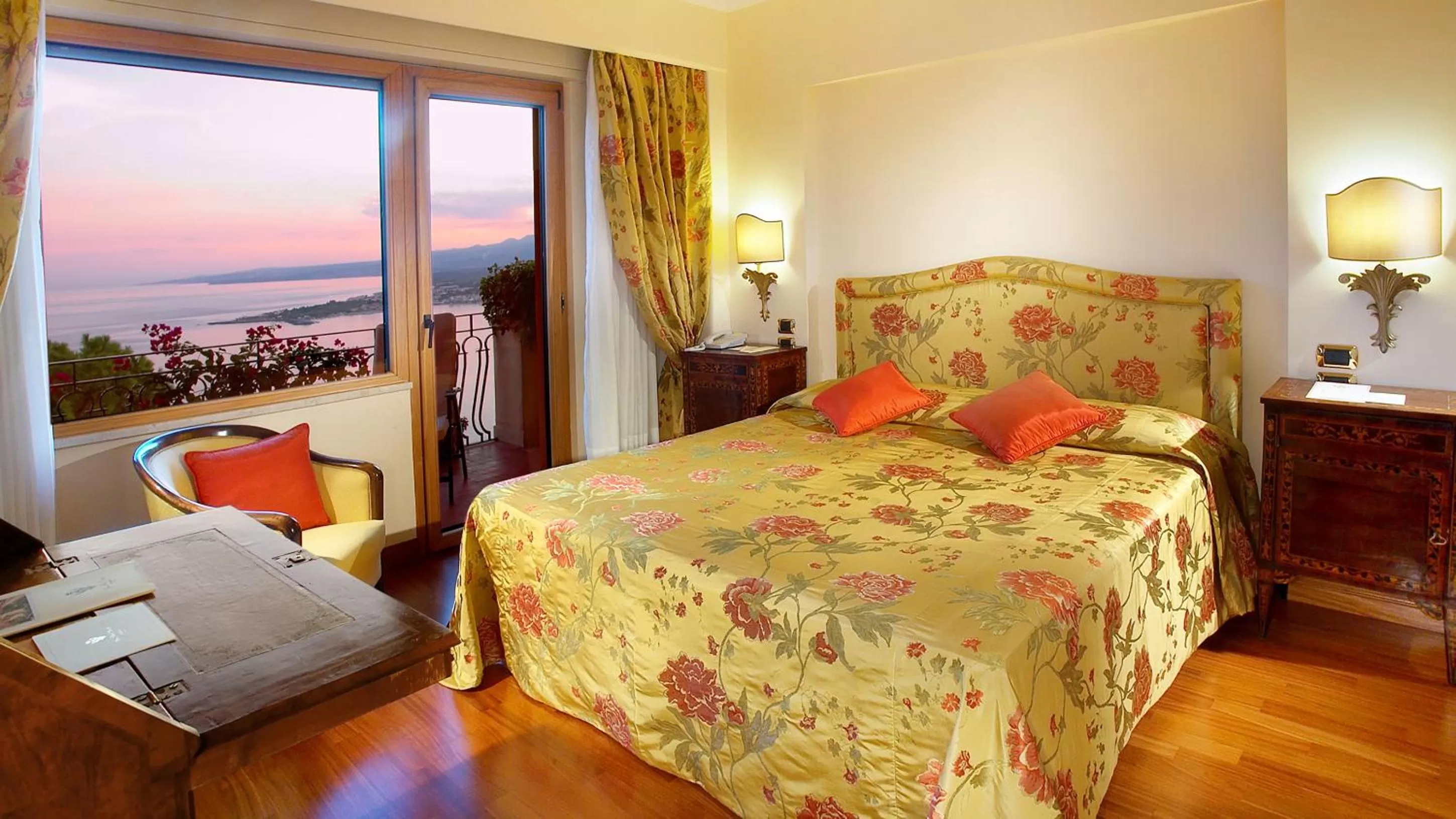 Superior Double or Twin Room with Sea View in Hotel Villa Diodoro