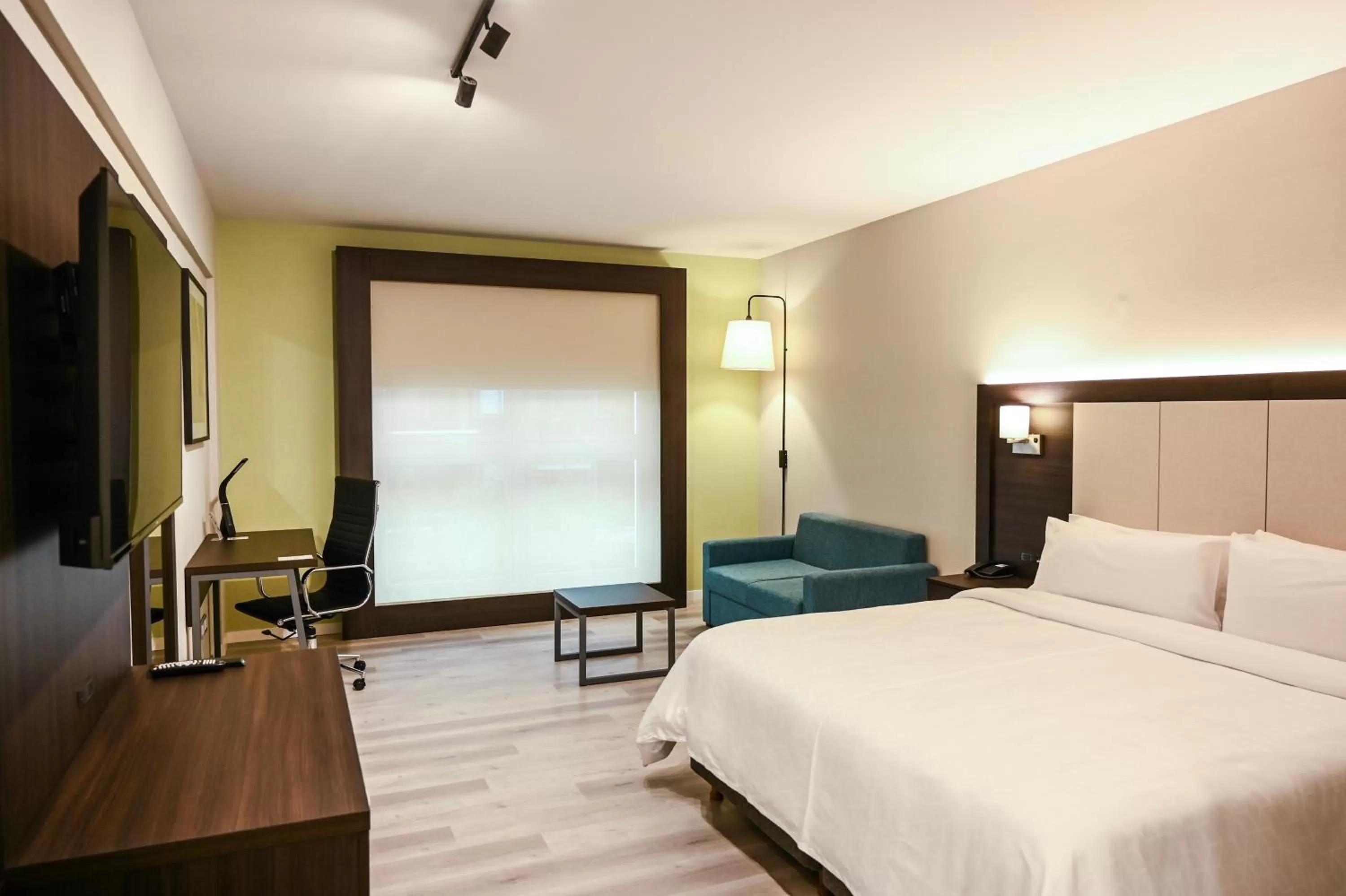 Double Room with Two Double Beds in Holiday Inn Express Rosario, an IHG Hotel