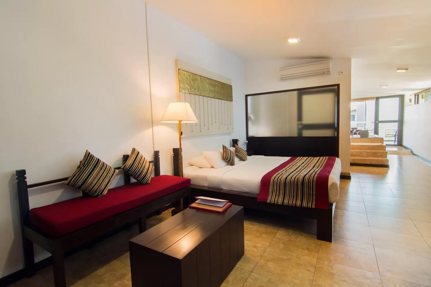 Junior Suite Mountain View with Bathtub - 10% off on Award Winning Cocktails & Selected Wines, Steam Room & Sauna Access in The Theva Residency