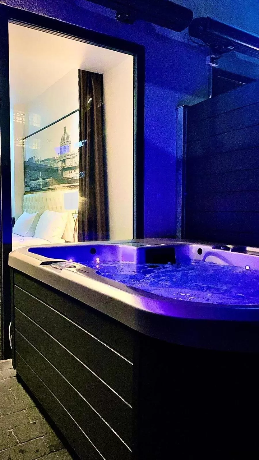 Double Room with Spa Bath in A Hotels