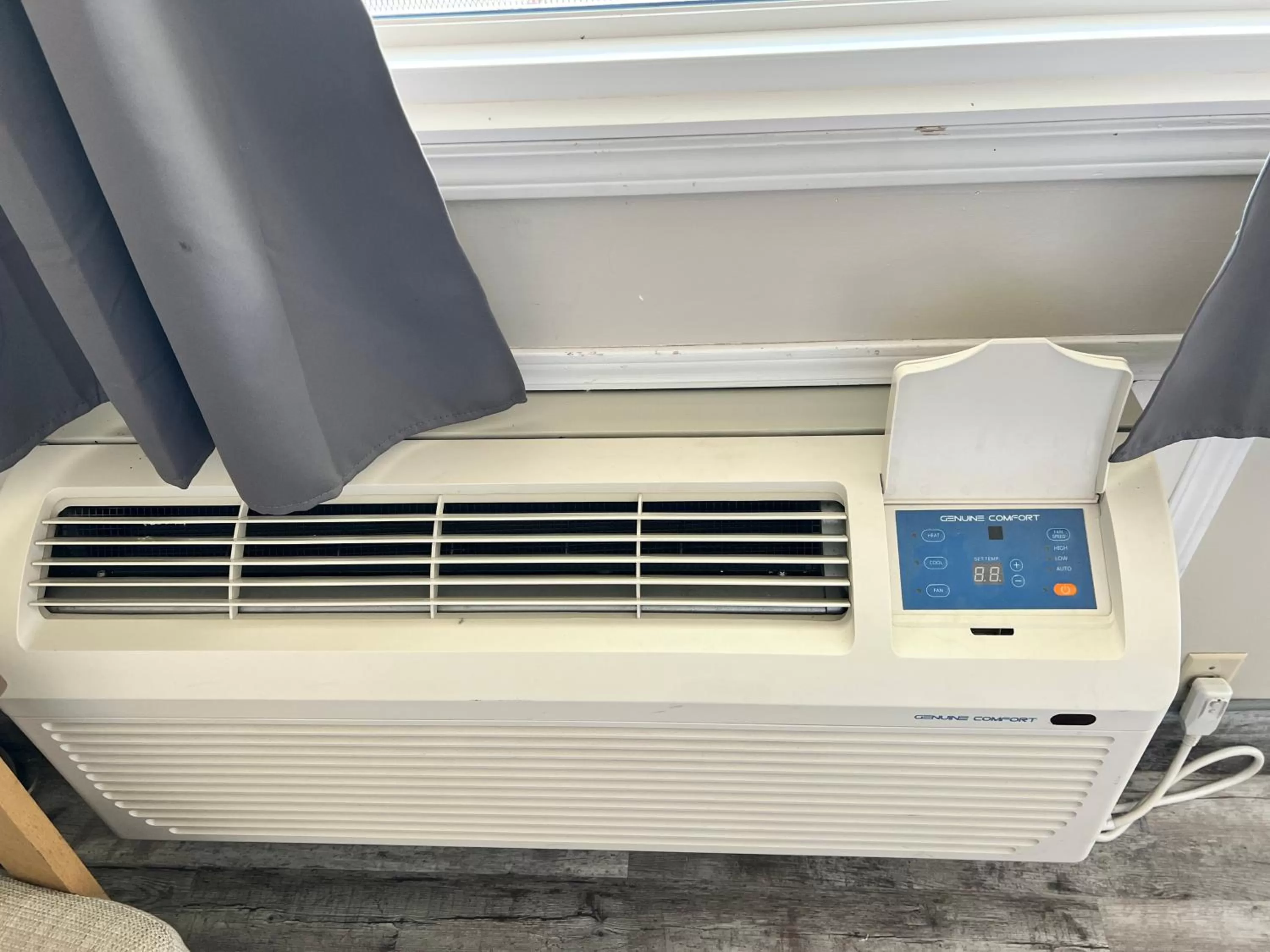 Double Room with Two Double Beds - Non-Smoking in Thriftlodge Saskatoon