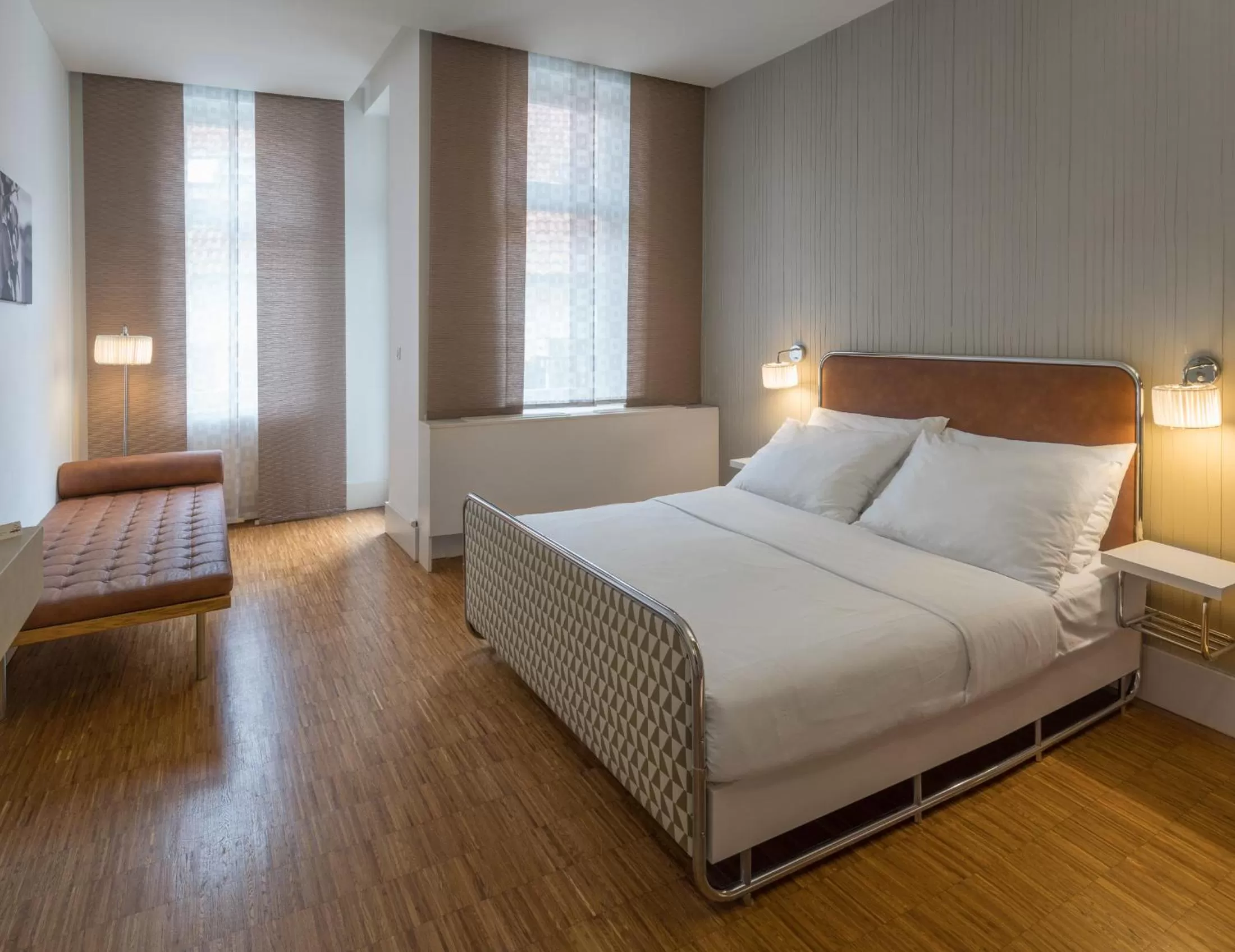 Deluxe Double Room with Balcony in Three Crowns Hotel