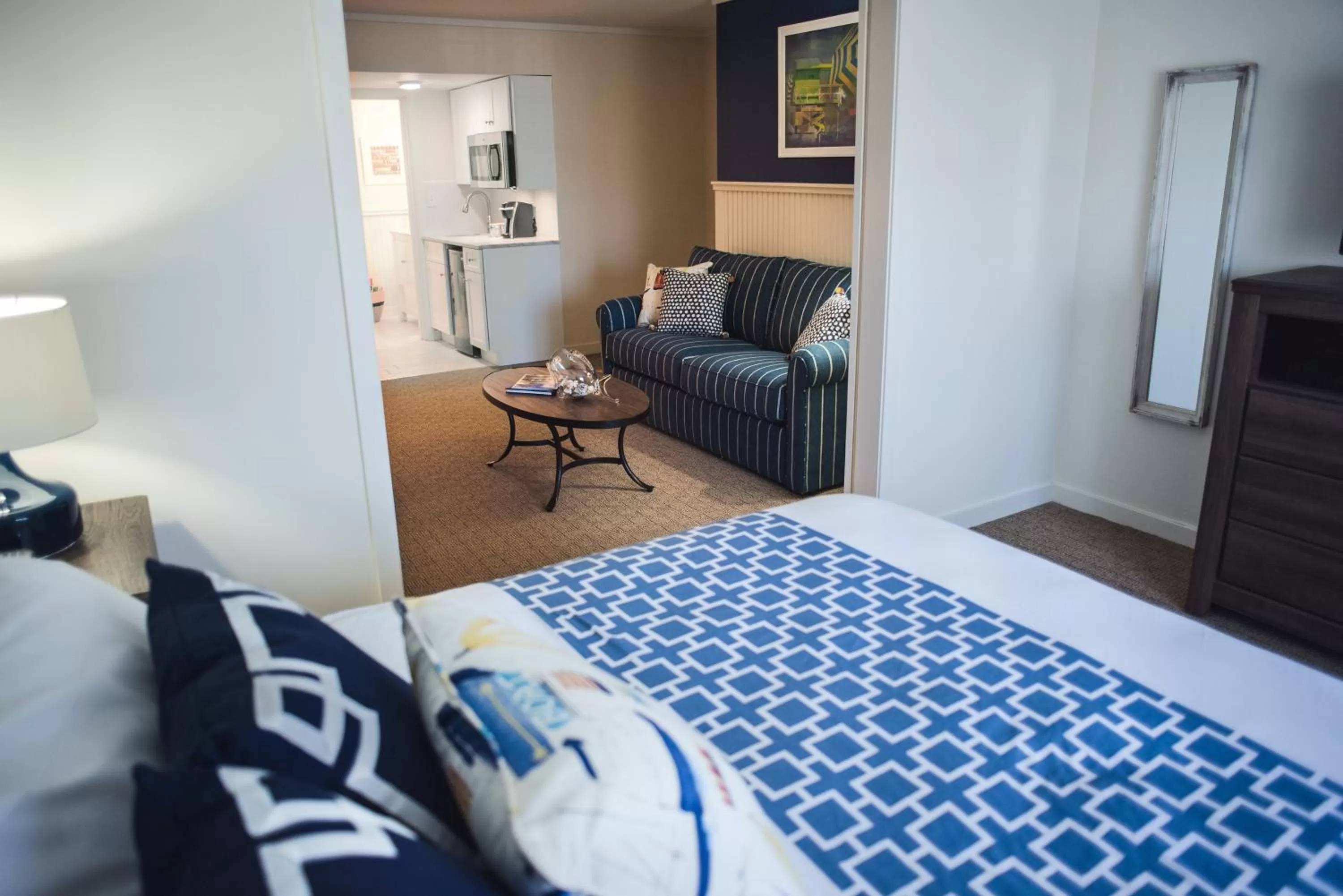 King Suite with Kitchenette in Circle Hotel Fairfield