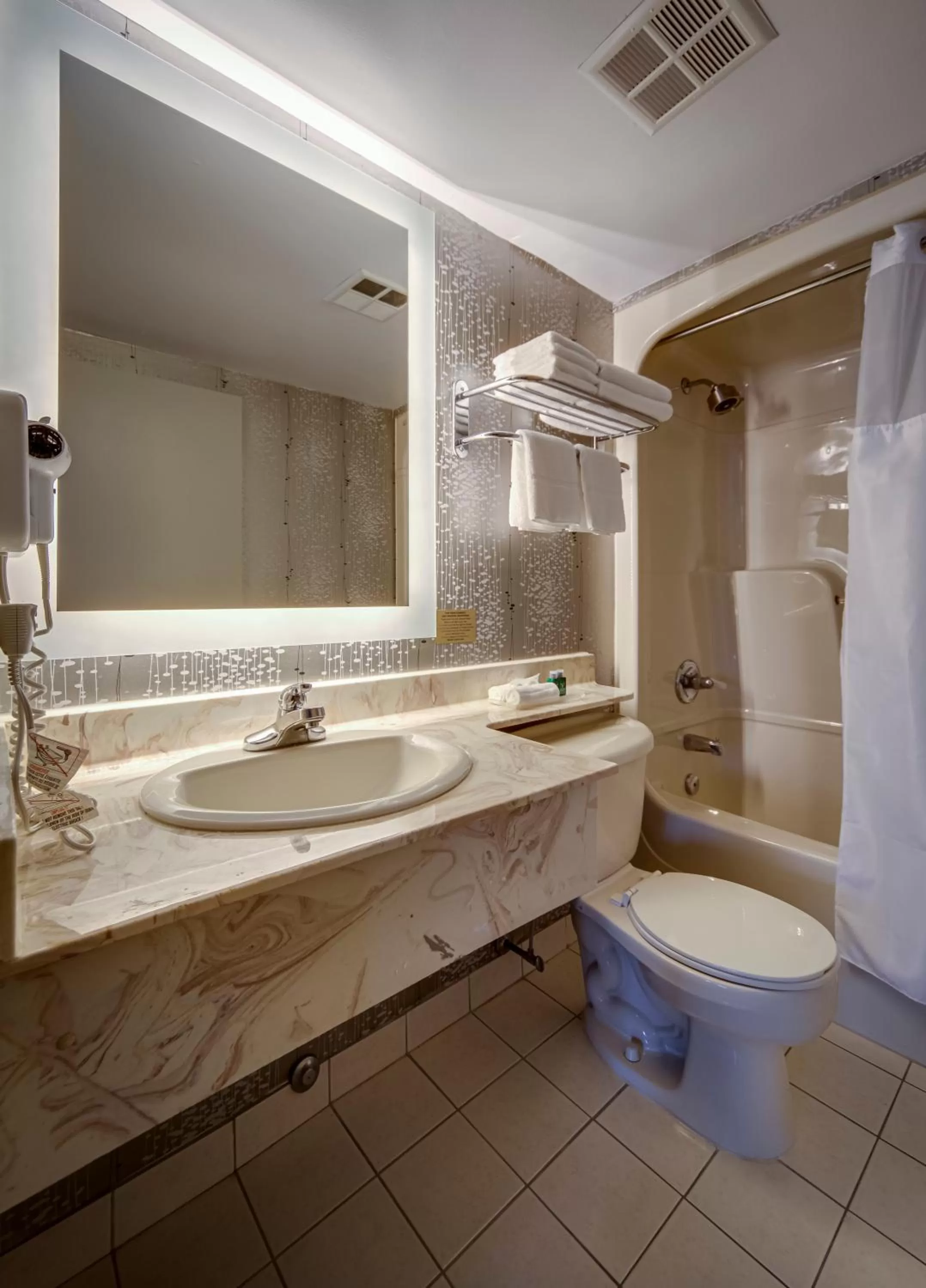 King Suite with Jetted Tub in Monte Carlo Inn Markham