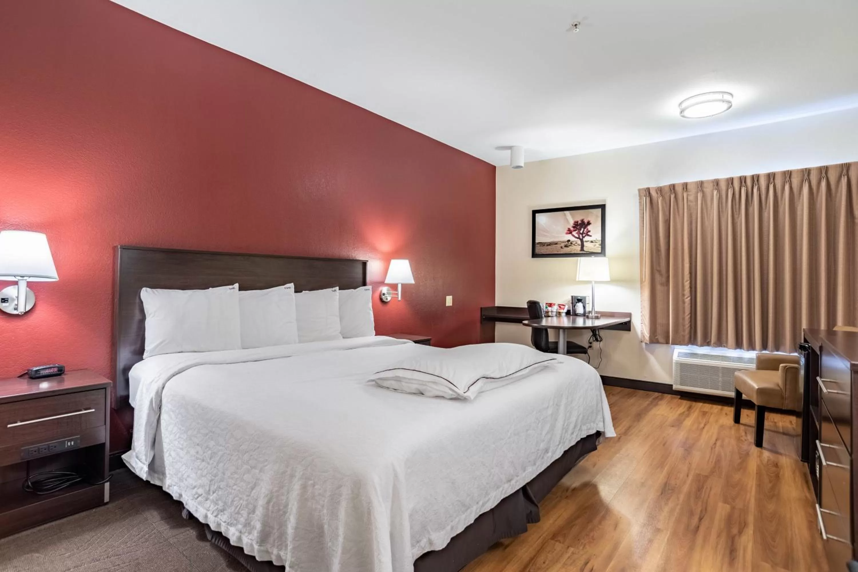 Premium King Room Smoke Free (Upgraded Bedding and Snack Box) in Red Roof Inn PLUS+ Tempe - Phoenix Airport