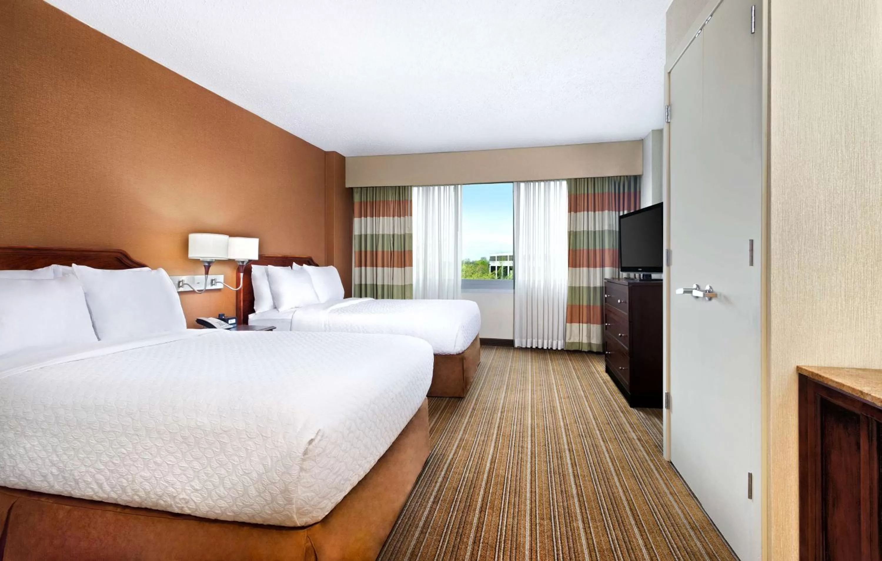 Two-Room Queen Suite with Two Queen Beds - Non-Smoking in Embassy Suites Parsippany