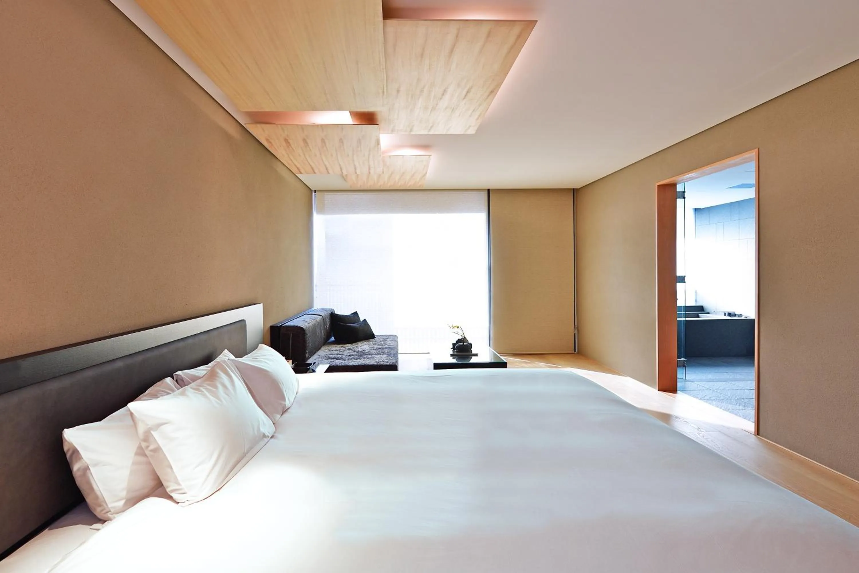 Deluxe Double or Twin Room with Balcony - single occupancy in MOGANA