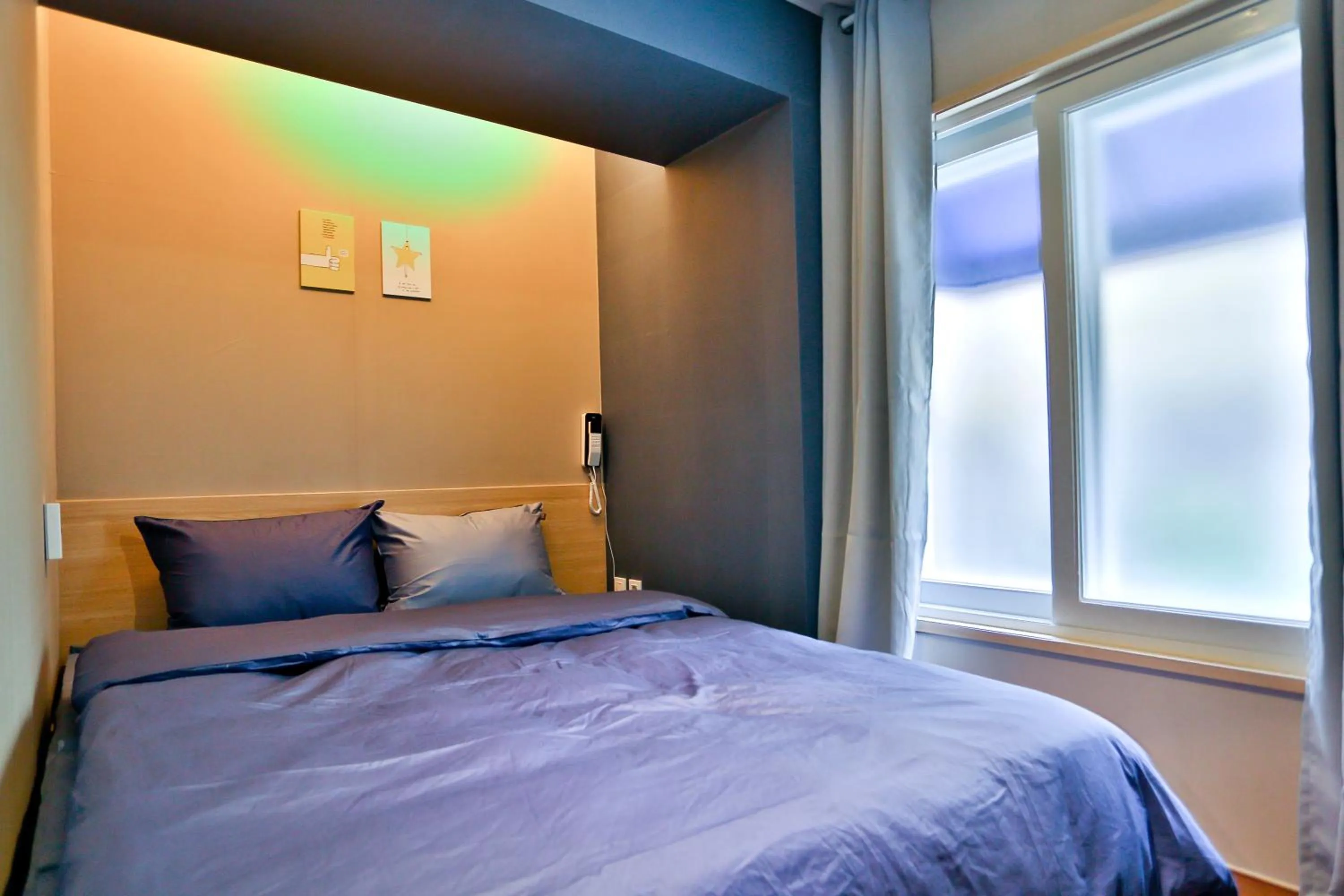 Double Room with Private Bathroom in Ezstay-Nampo