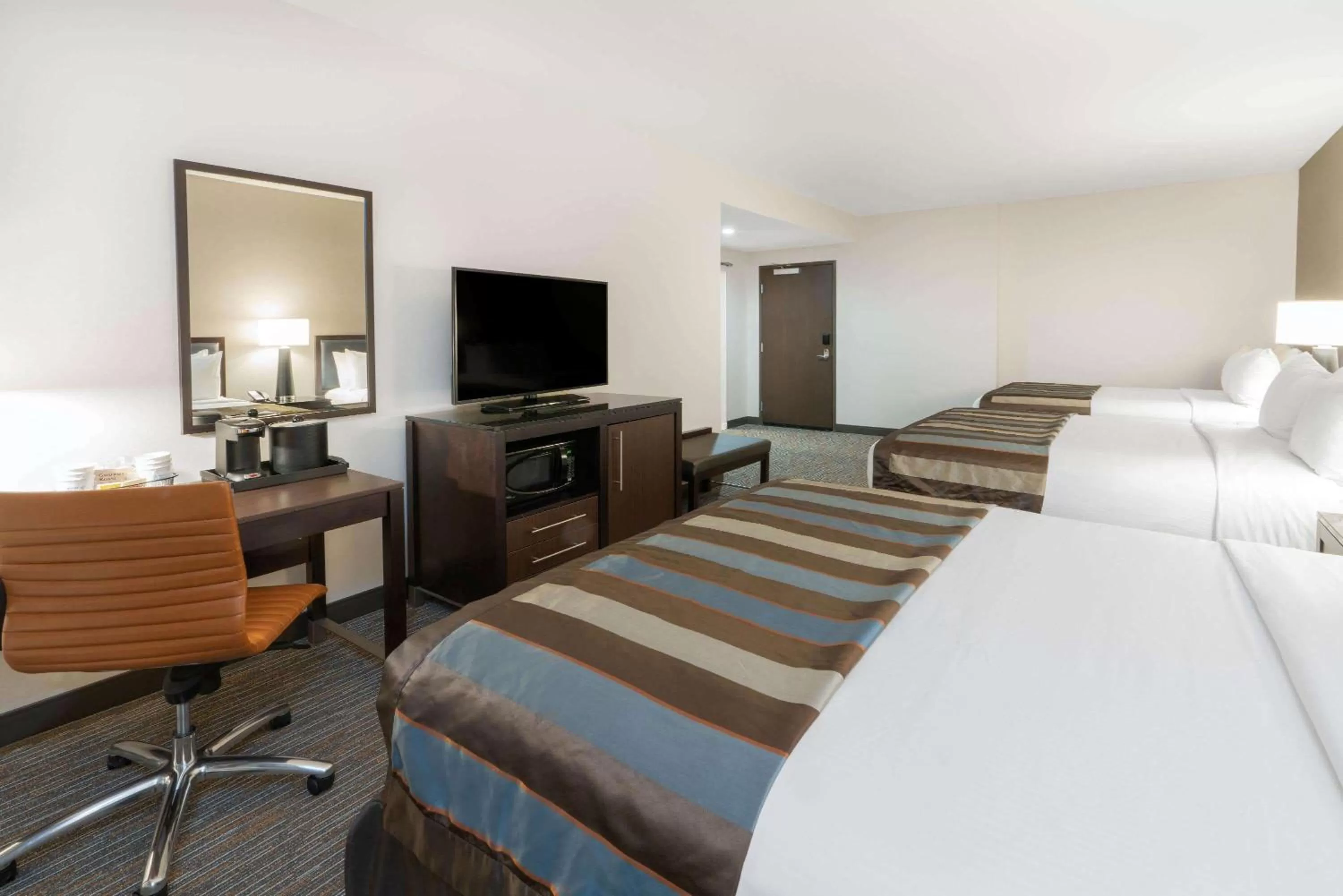 Queen Room with Three Queen Beds - Non-Smoking in Wingate by Wyndham Moab