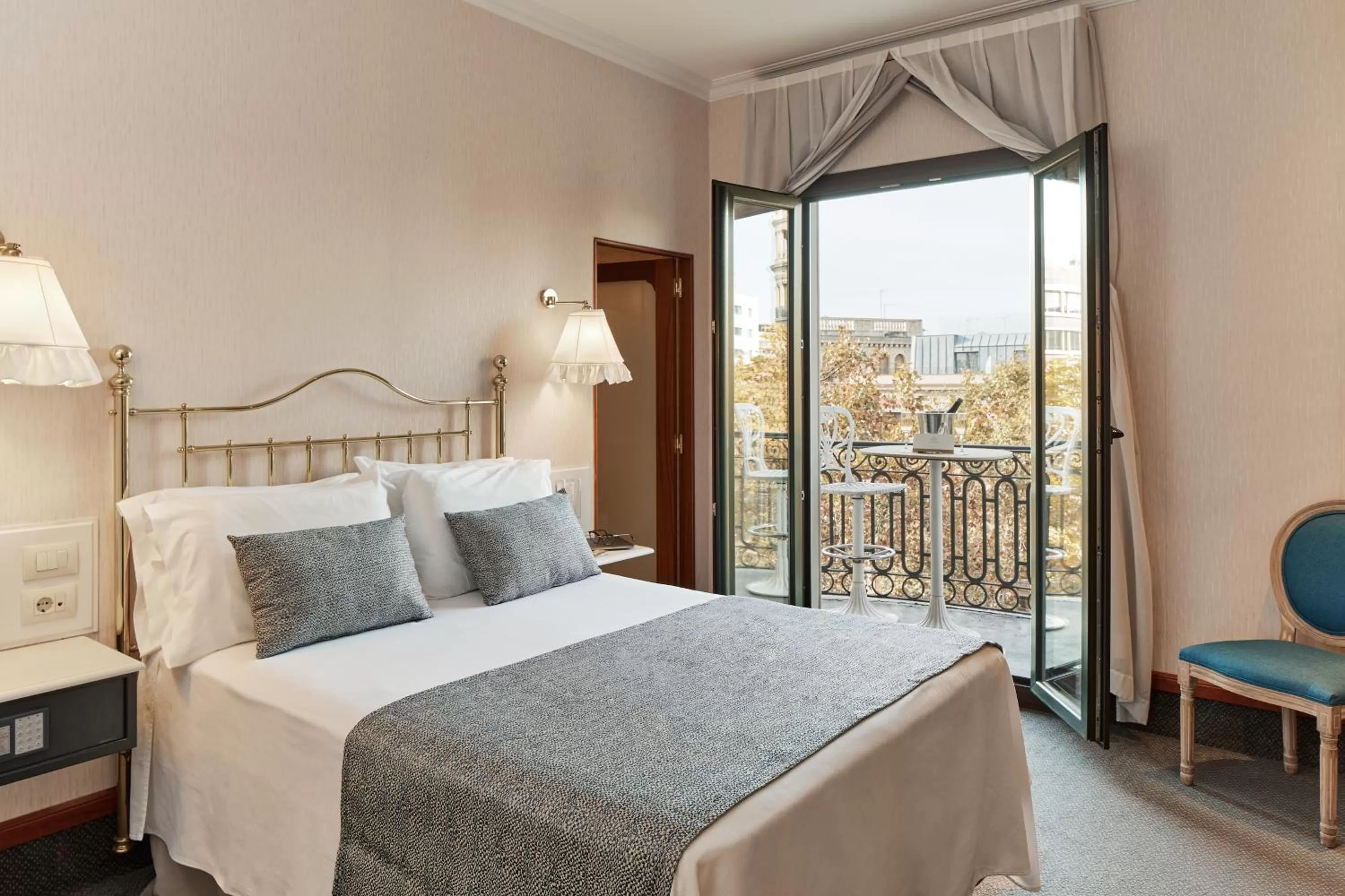 Superior Double or Twin Room in Hotel Continental Barcelona