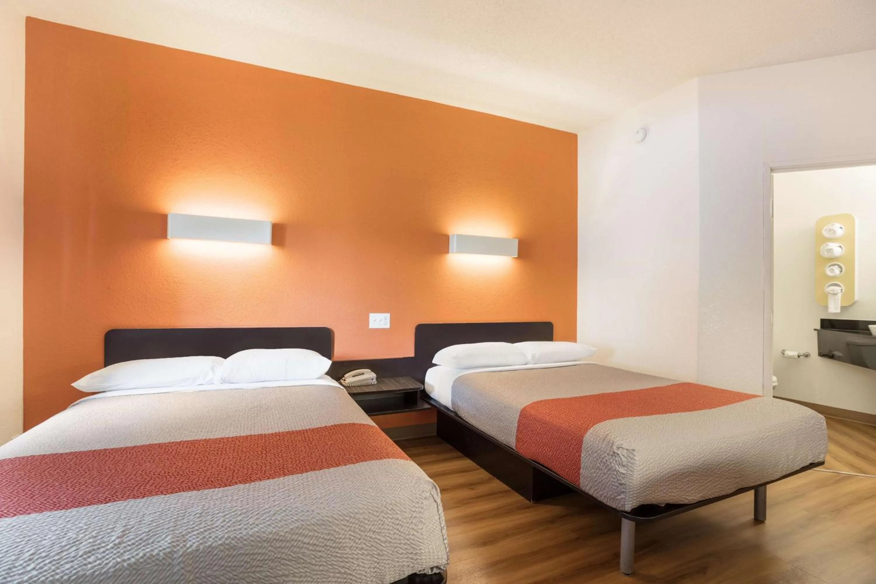 Quadruple Room - Disability Access in Motel 6-Orlando, FL - International Dr