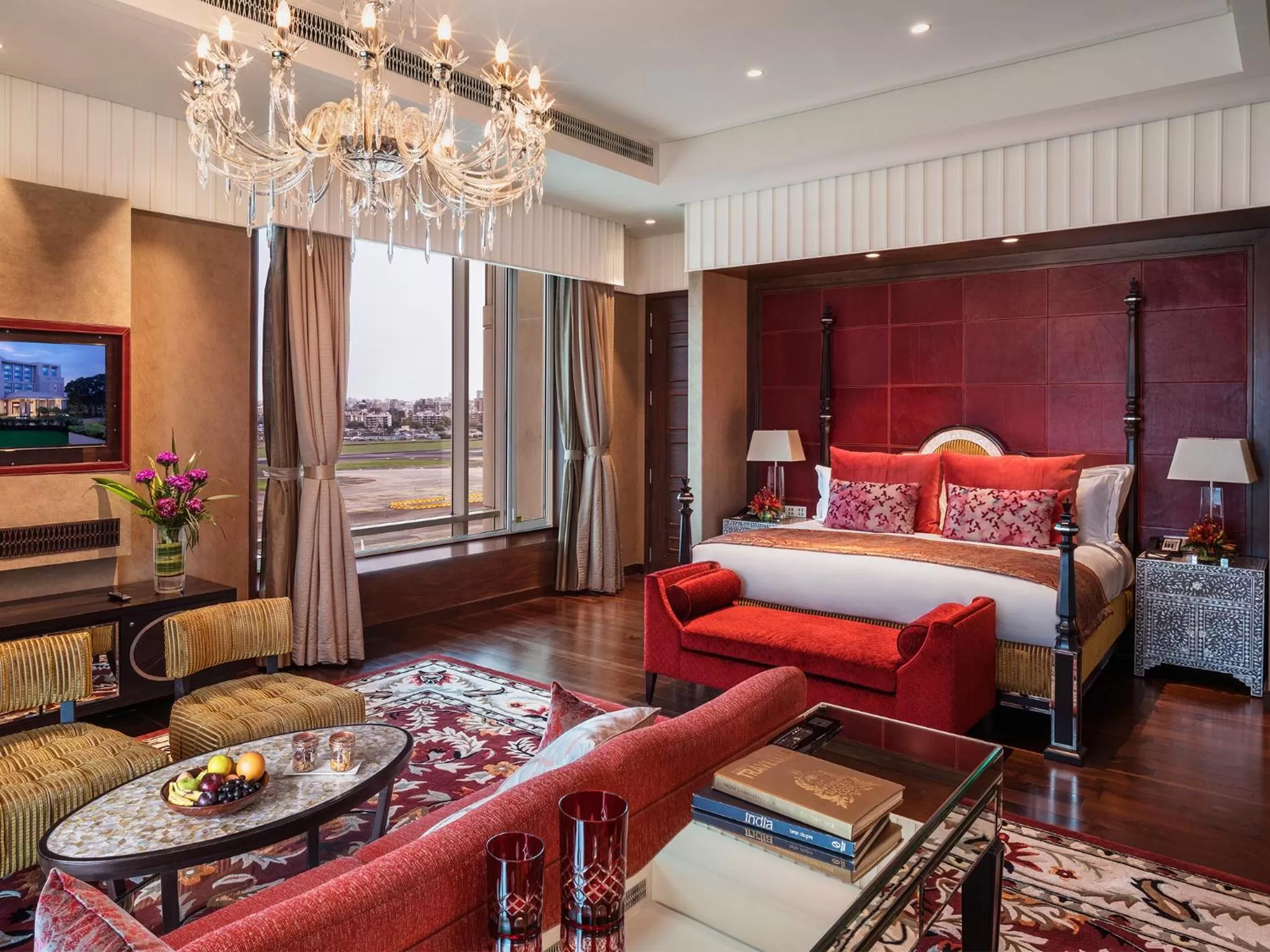Presidential Suite with Breakfast, Two Way Airport Transfers, Evening Cocktail Hours & High-Tea in Taj Santacruz