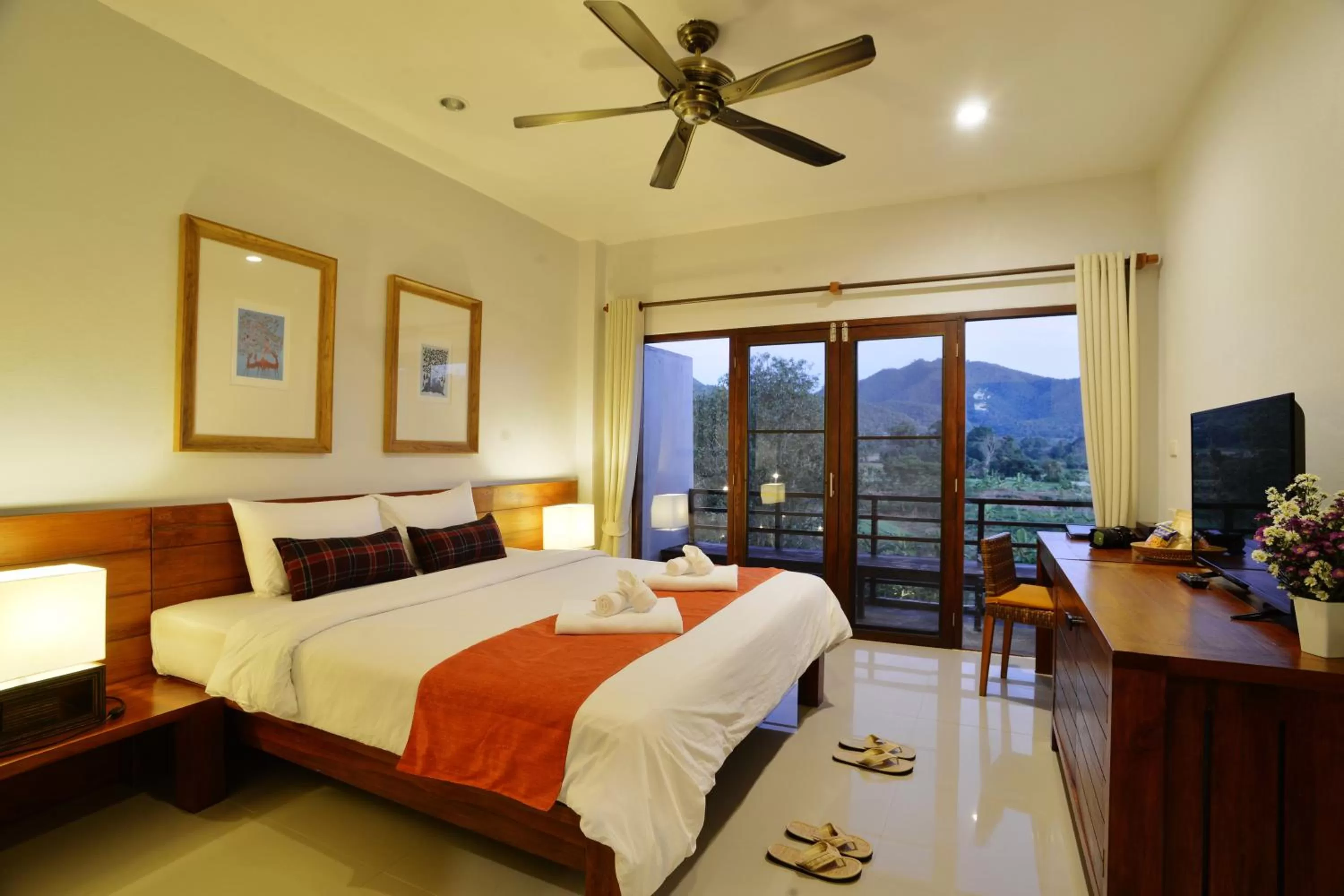 Deluxe Double with Mountain View in Yoma Hotel, Pai