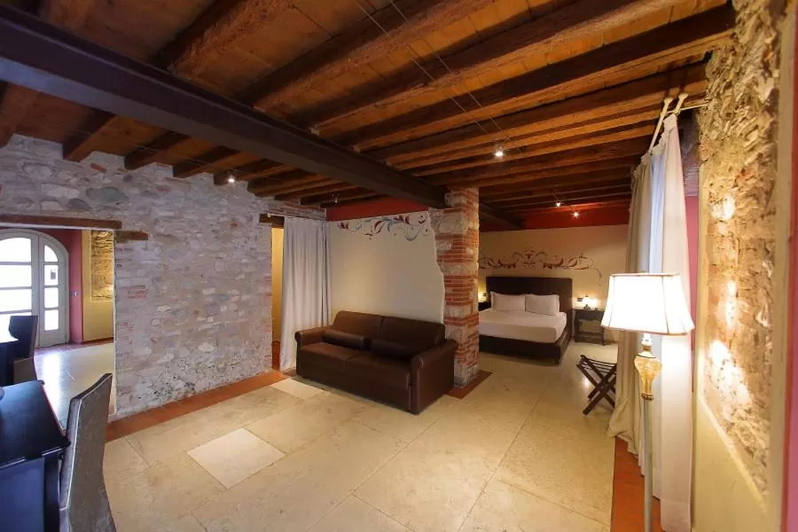 Deluxe Double Room - single occupancy in Classique