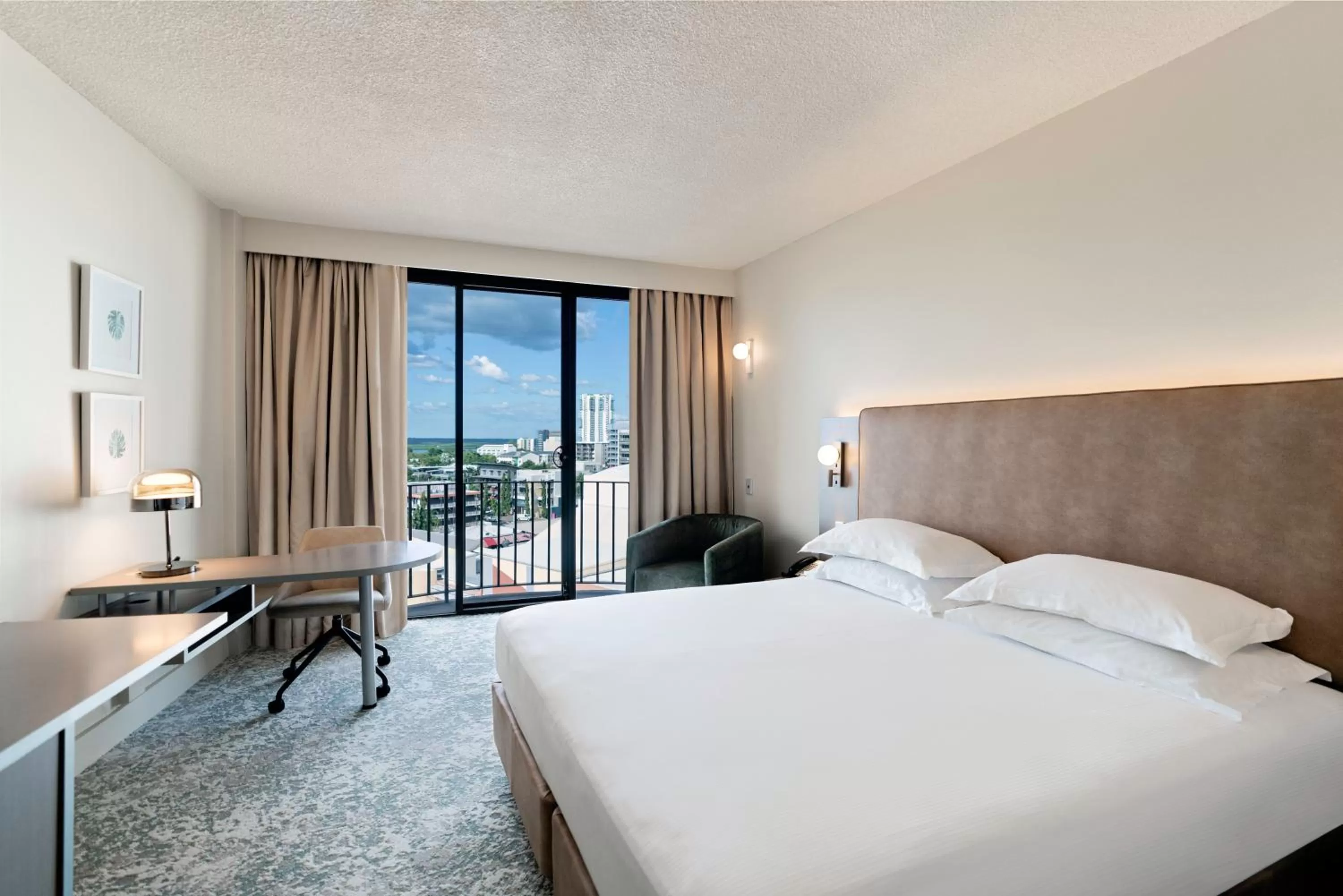 King Guest Room in Hilton Garden Inn Darwin