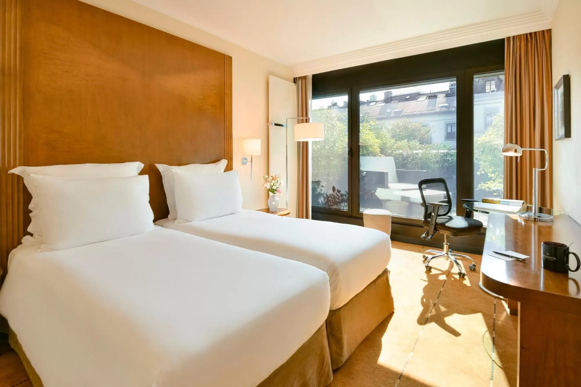 Deluxe Terrace Room in Warwick Geneva