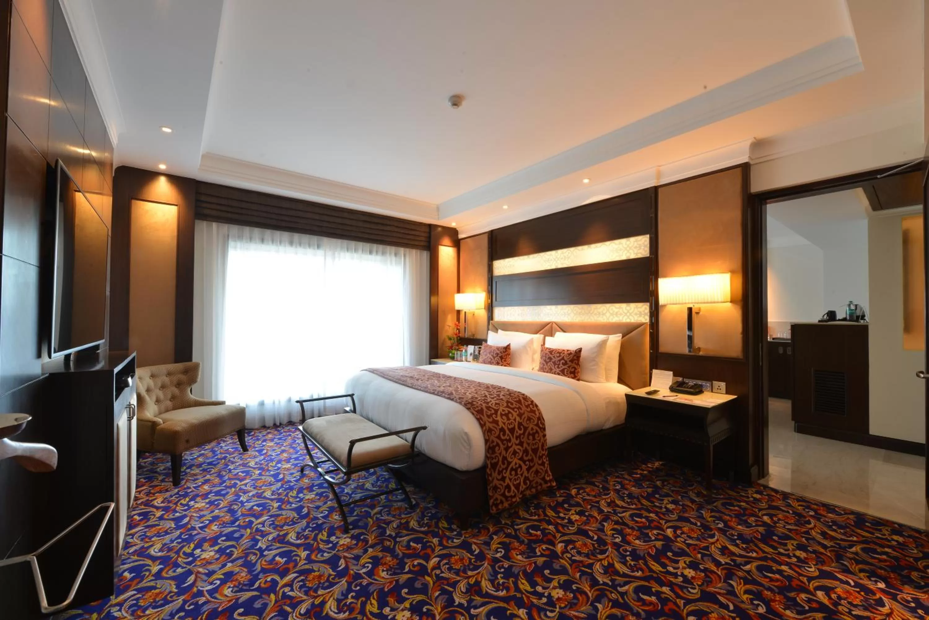 Deluxe King Suite (Non-Smoking)  - single occupancy in Ramada Plaza Chennai