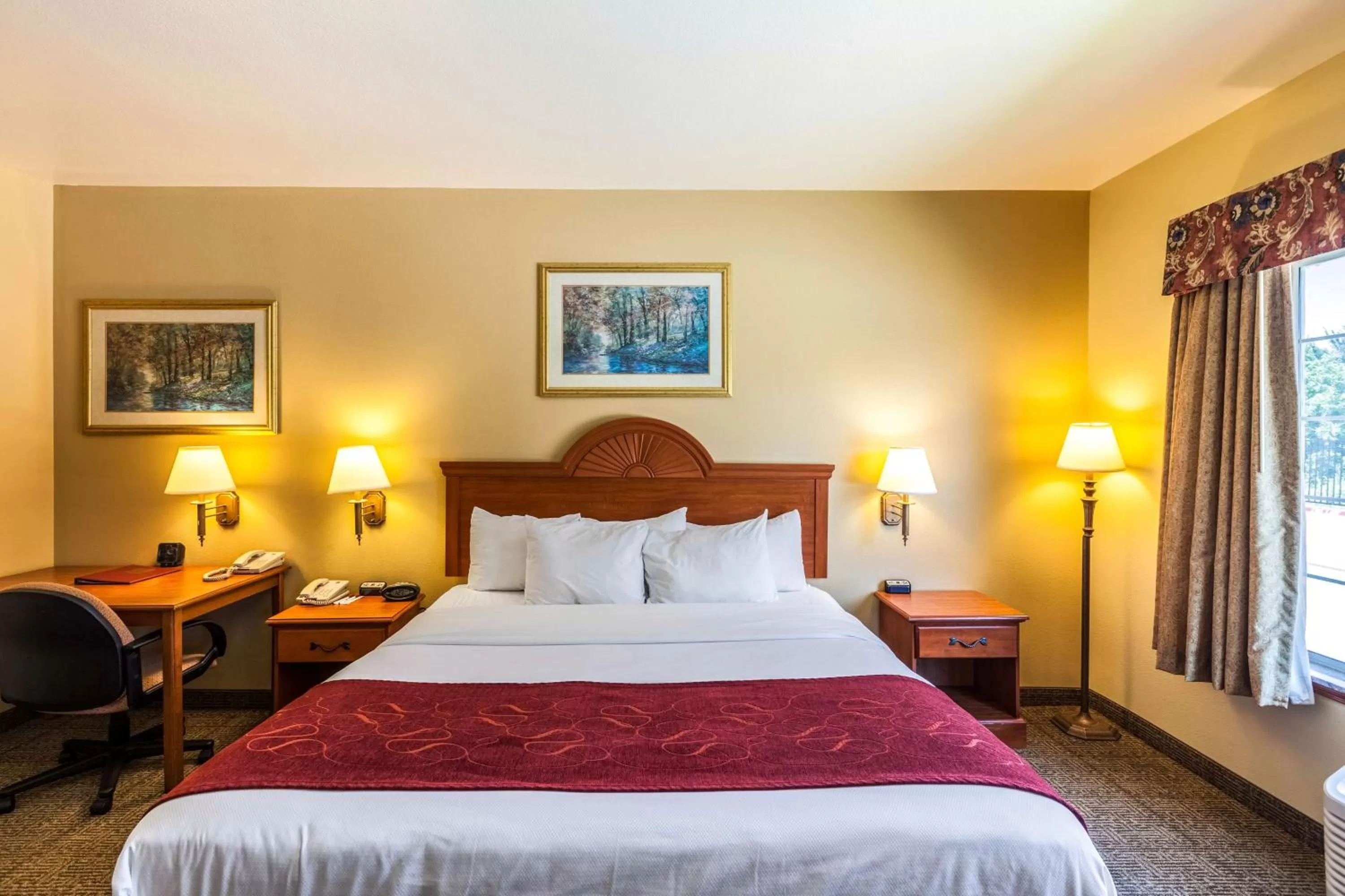 King Room - Non-Smoking in SureStay Plus Hotel by Best Western Mesquite