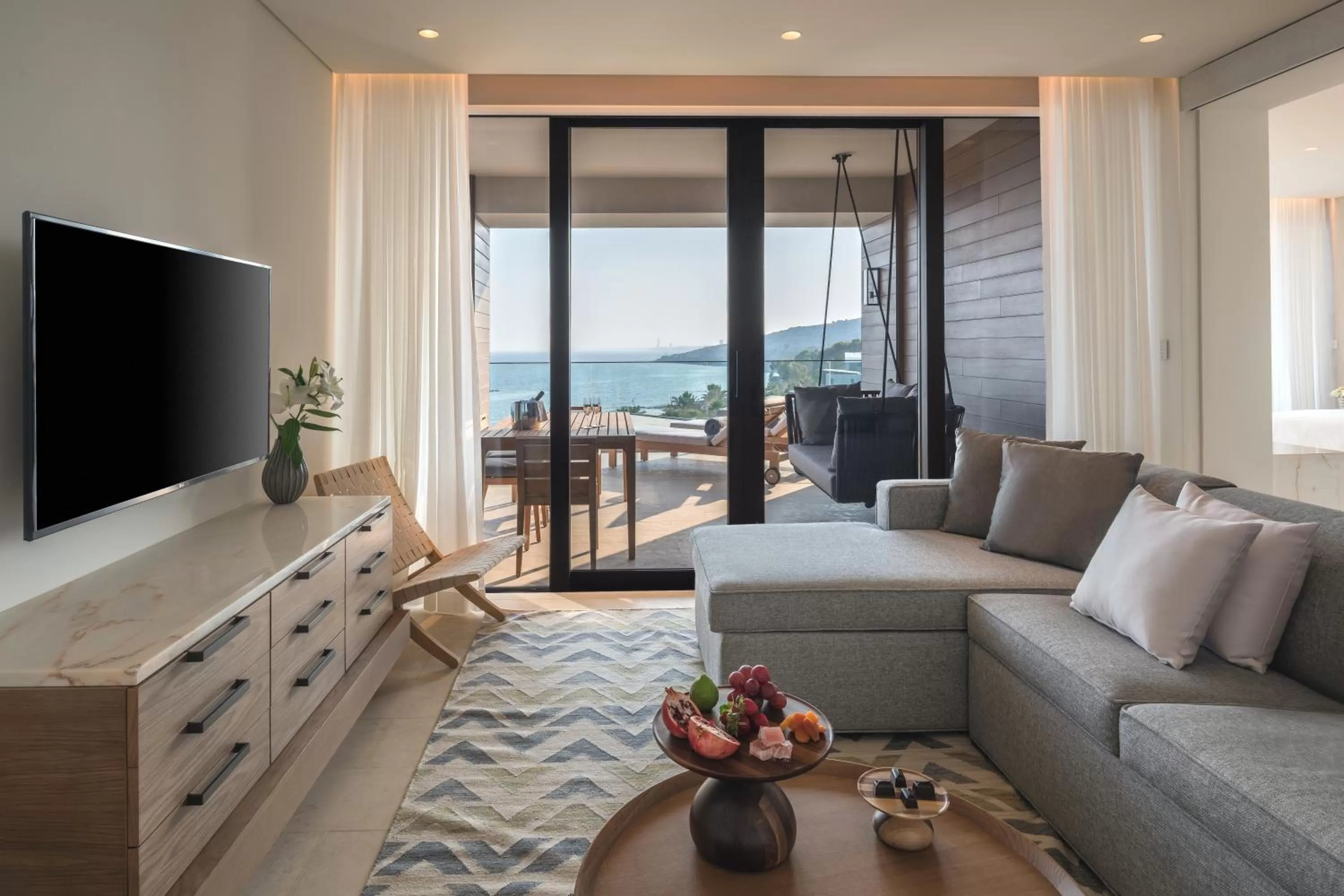 Deluxe Seaview Suite in Amara - Sea Your Only View™