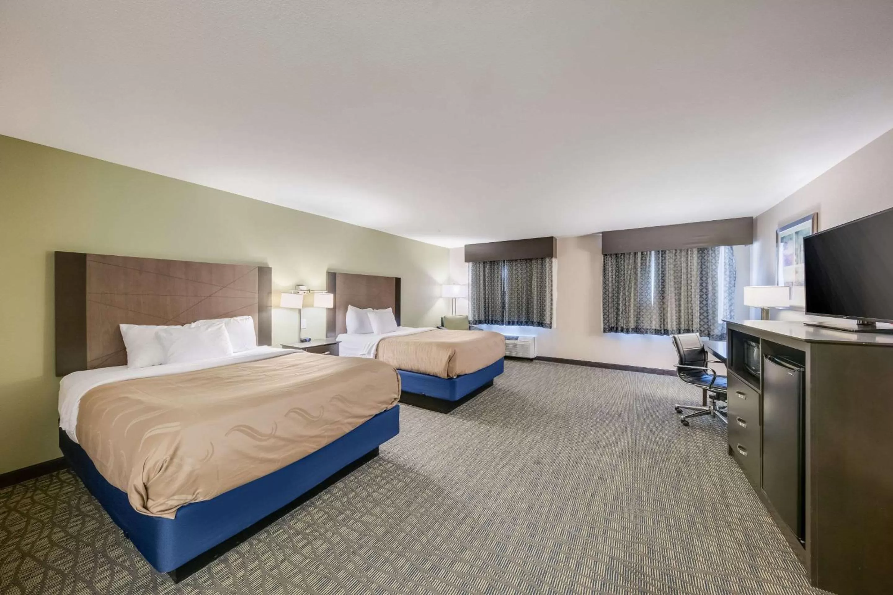Queen Suite with Two Queen Beds and Sofabed - Non Smoking in Quality Inn & Suites