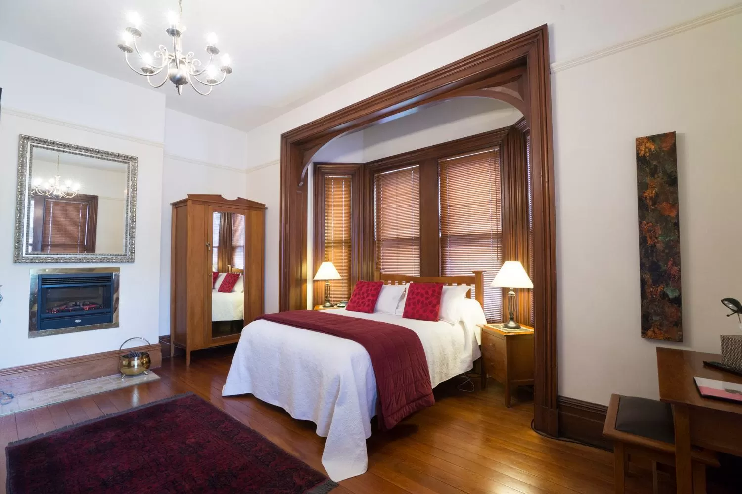 Super Deluxe Queen in The Classic Villa