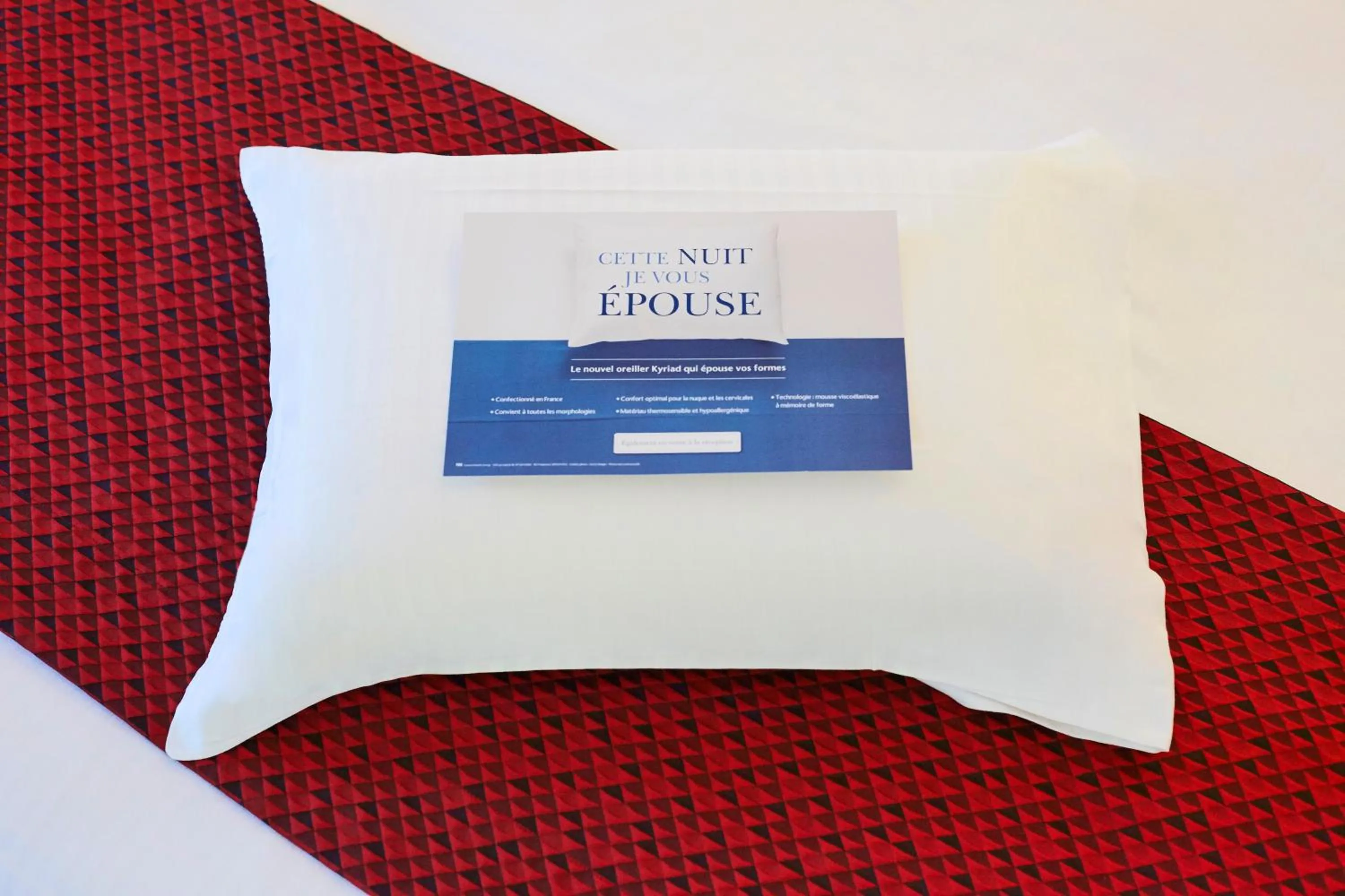 Triple Room (1 Double Bed + 1 Single Bed) in Kyriad Hotel Meaux