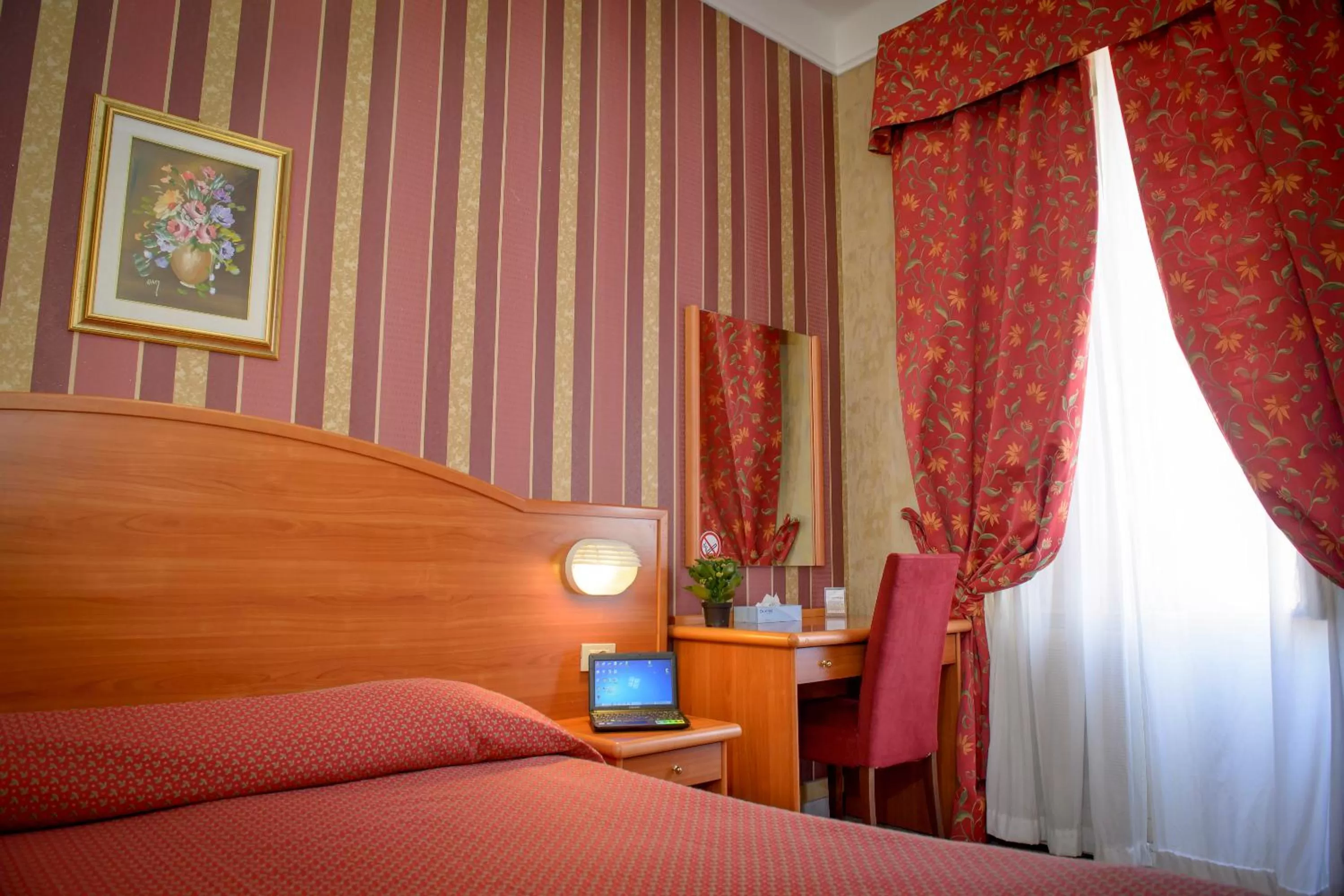 Photo of the whole room, Bed in Hotel Emmaus