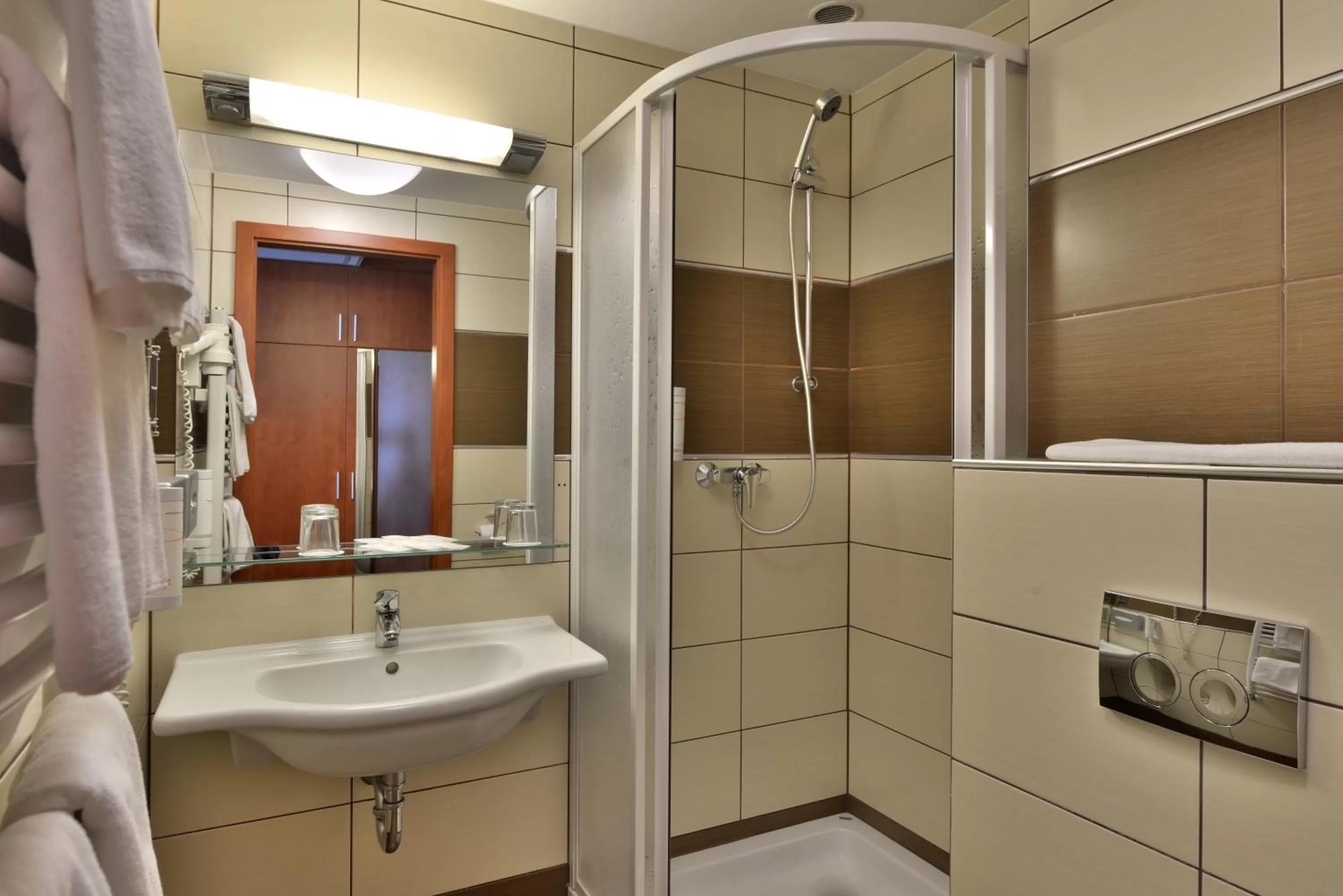 Superior Double or Twin Room in Hotel City Inn