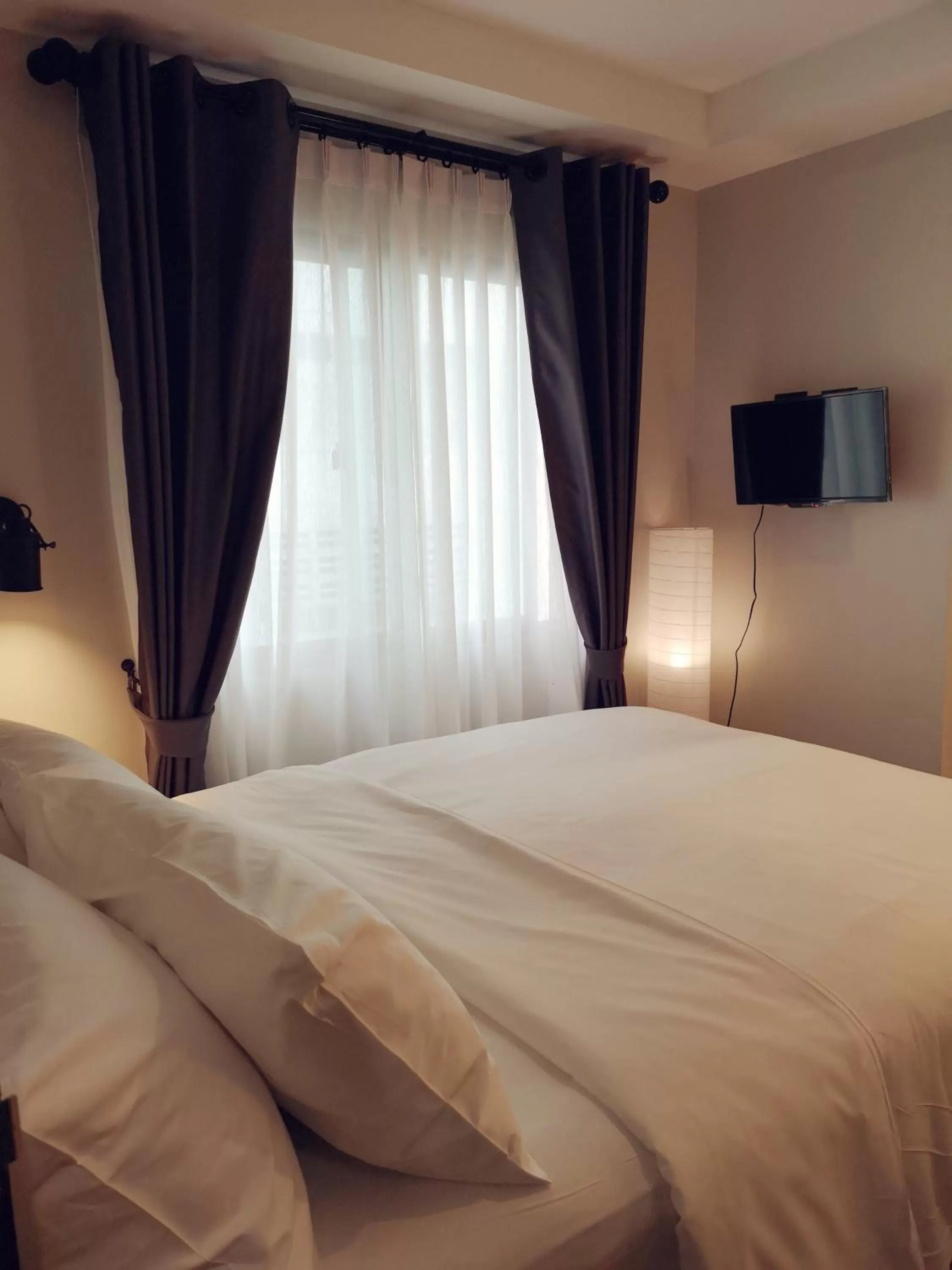 Quadruple Room with Private Bathroom in Get GuestHouse 2 ( Sangsri soi 4)