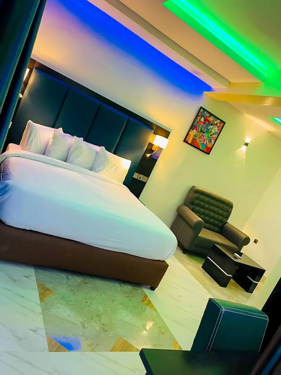 Deluxe King Suite in Beniks courtyard Hotel