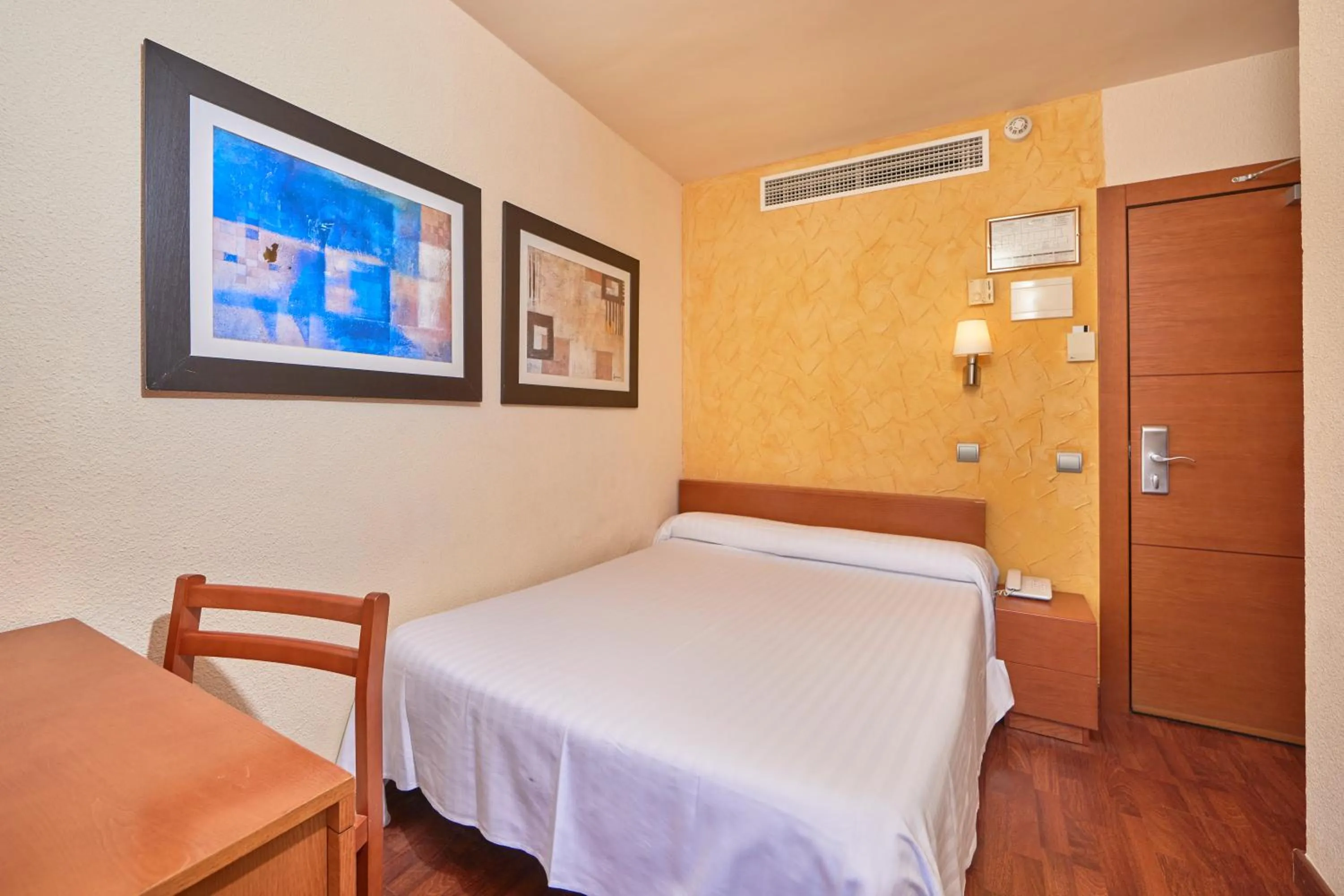 Single Room with Mountain View in MLL Blue Bay