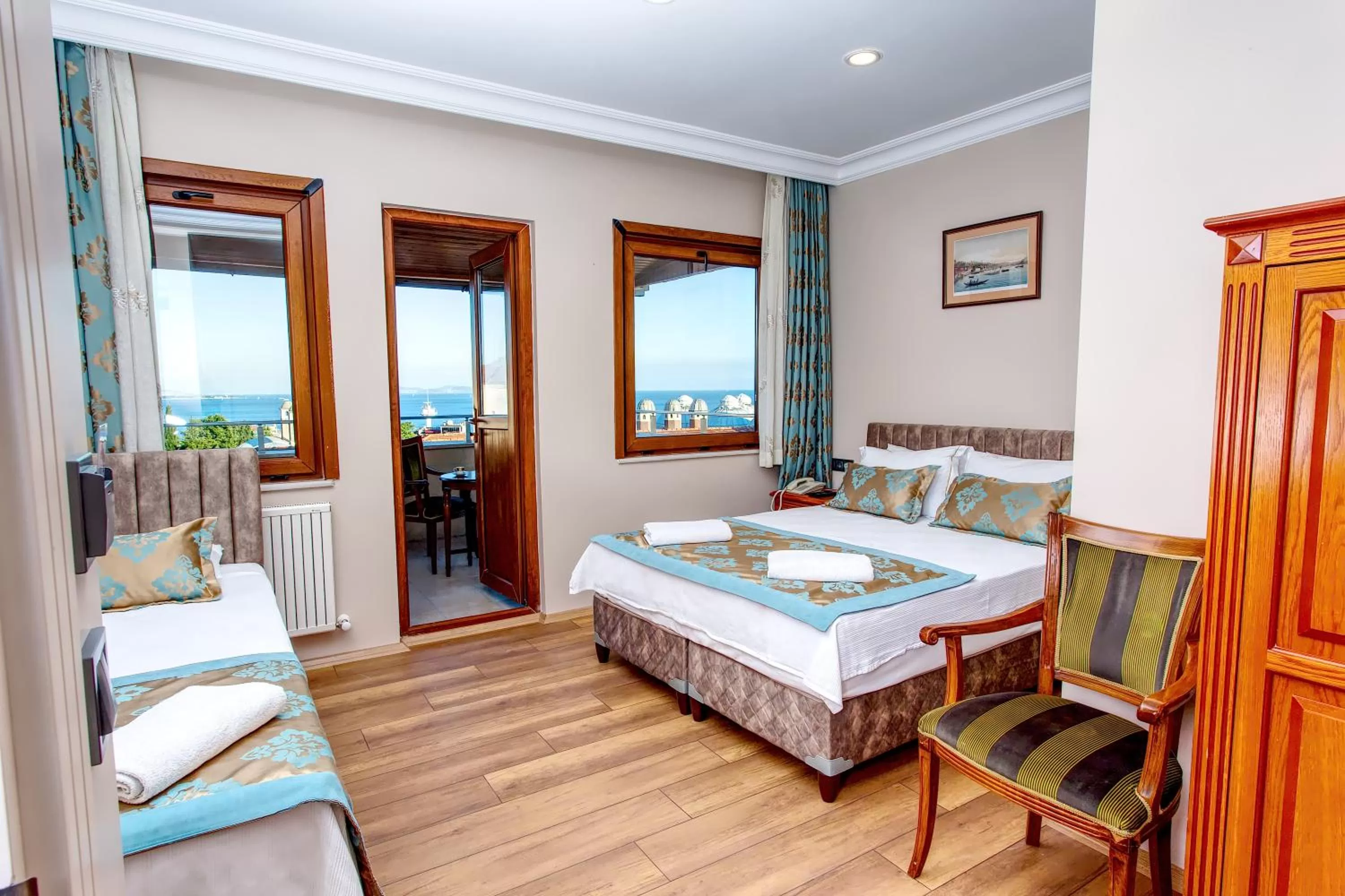 Room with Balcony, City and Sea View in Hotel Saba