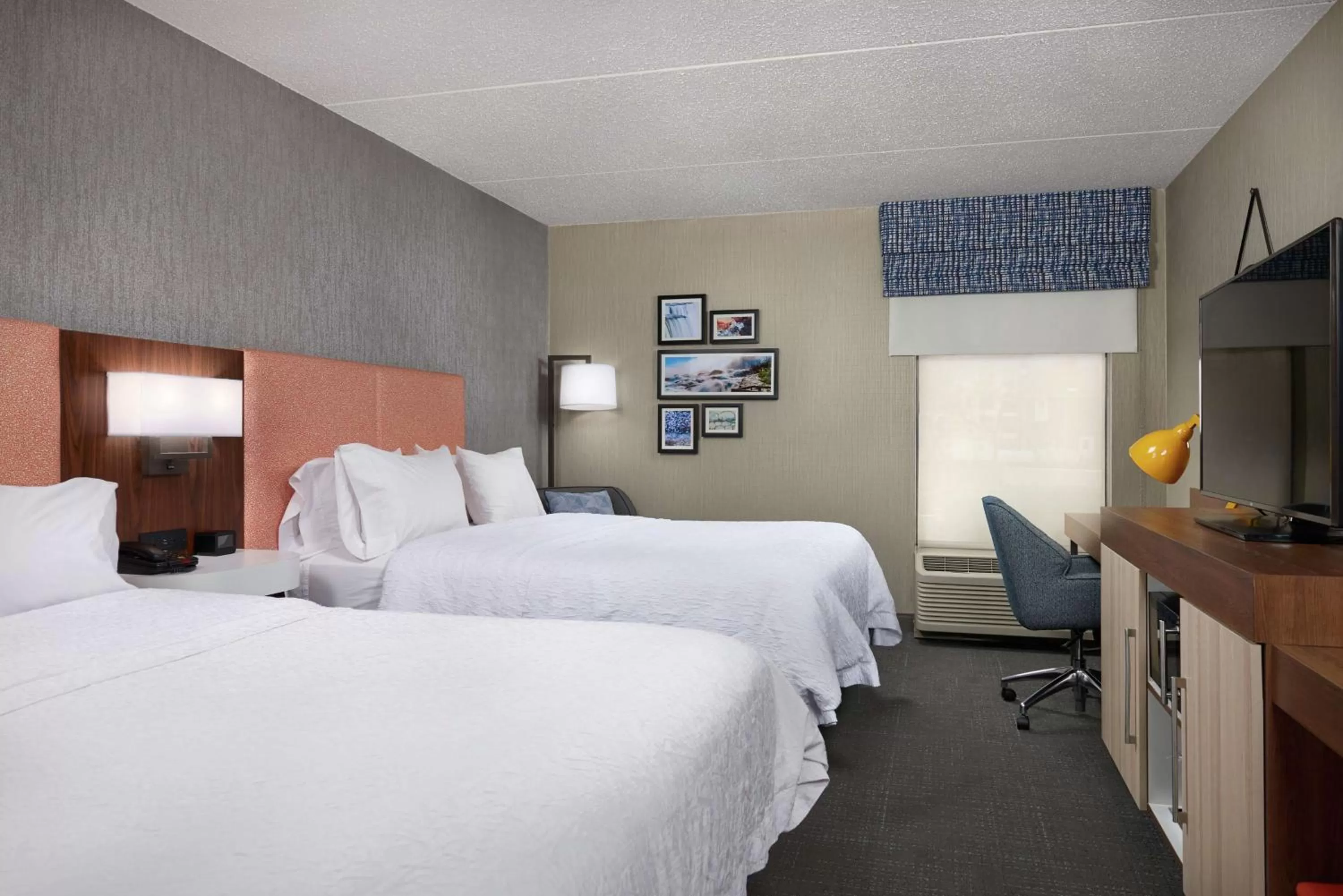 Room with Two Queen Beds - Non-Smoking in Hampton Inn Niagara Falls