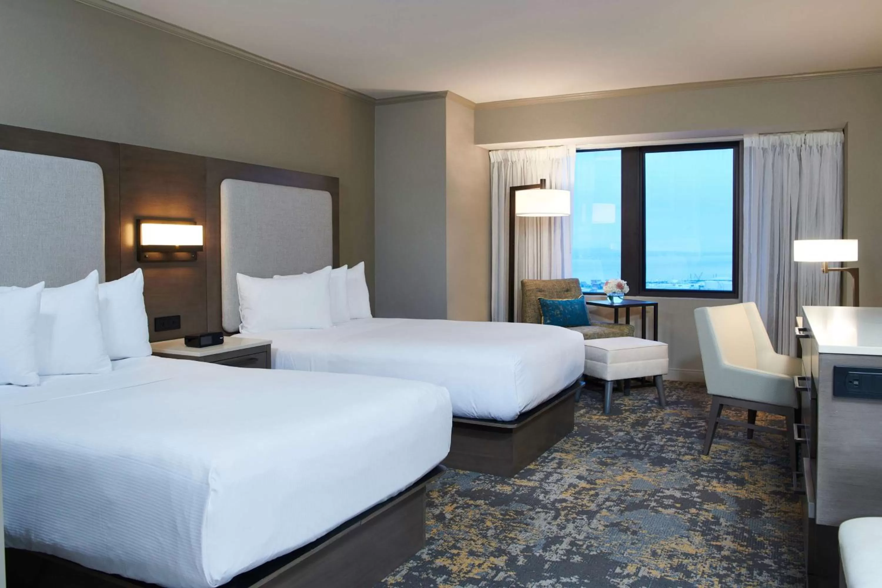 Deluxe Double Room in Hilton Anchorage