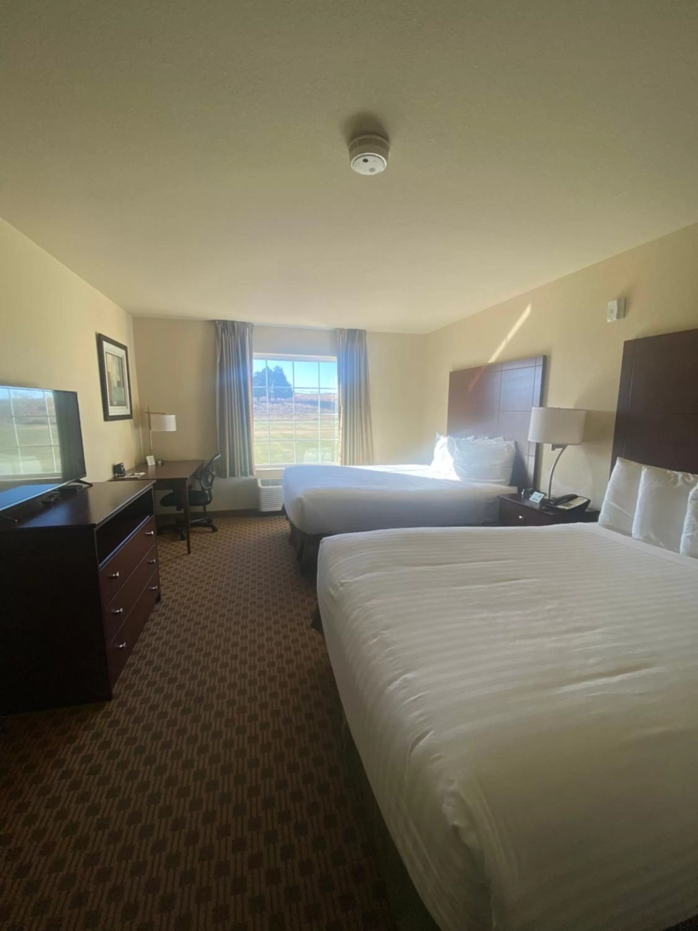 Queen Room with Two Queen Beds in Cobblestone Hotel & Suites - Broken Bow