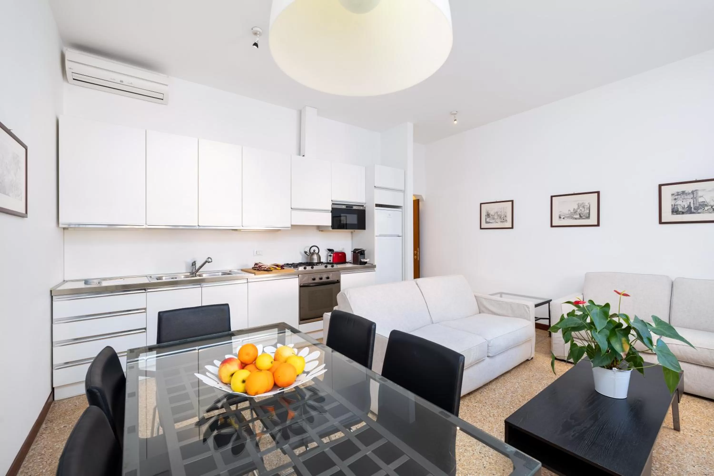 Two-Bedroom Apartment in Residence Ca' Foscolo