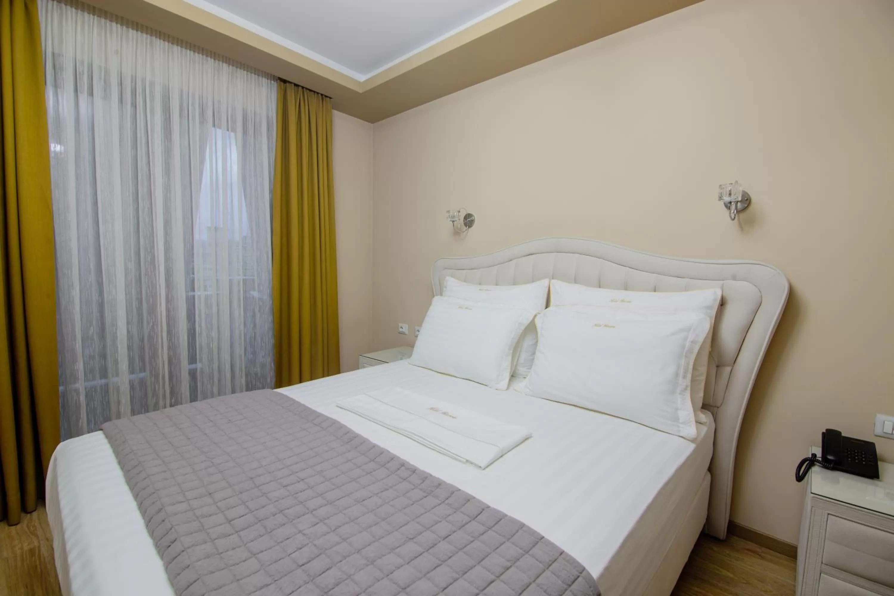 Double Room with Balcony in Christi's Hotel Borova