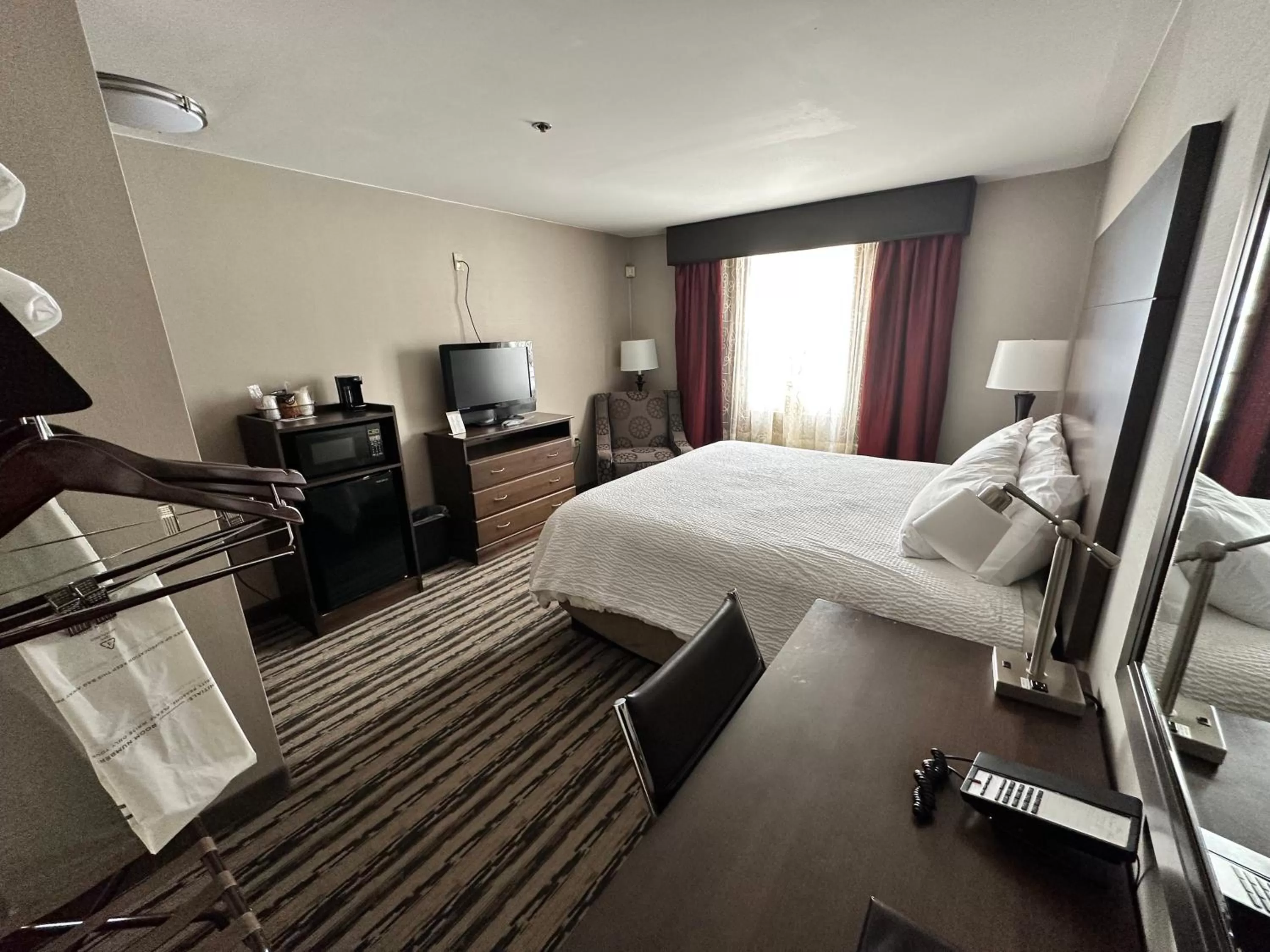 King Room in Colonial Hotel