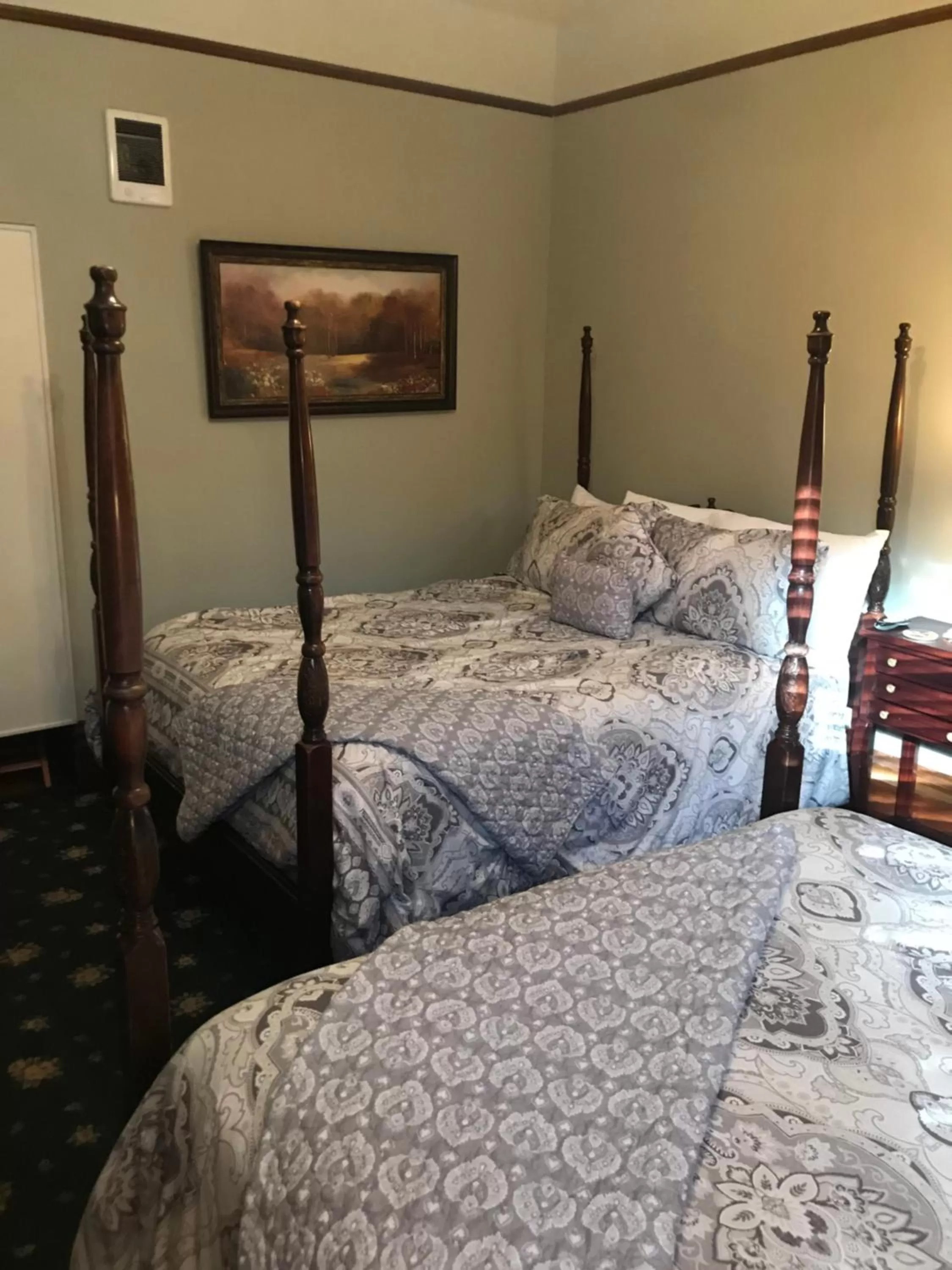Queen Room with Two Queen Beds in The Campbell House Inn