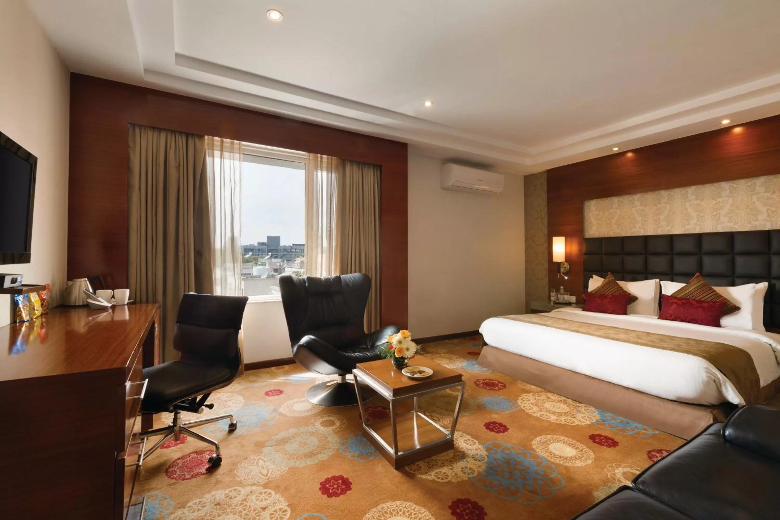 King Junior Suite - Non-Smoking in Ramada Ahmedabad