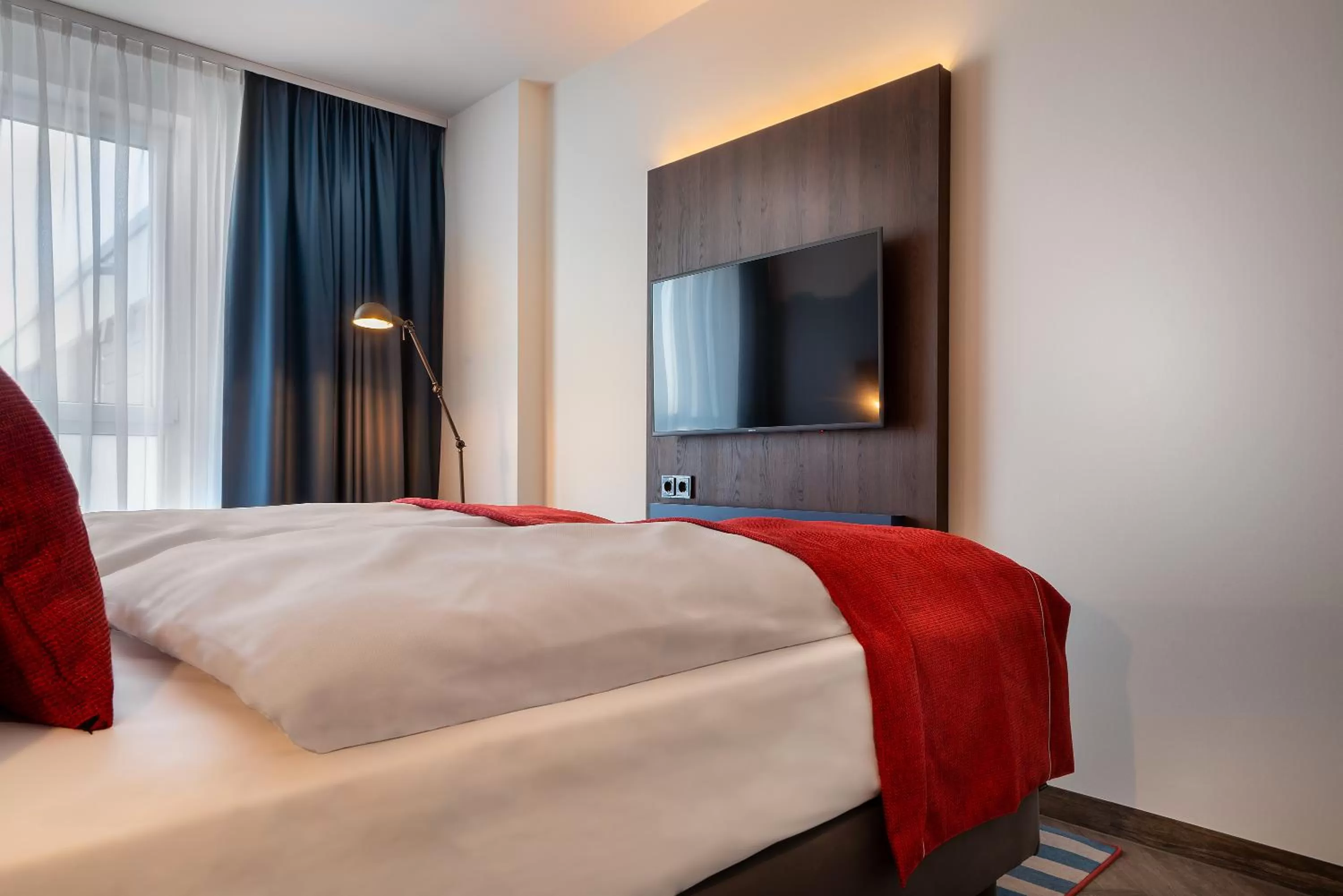 Double Room in Holiday Inn - the niu, Keg Hamburg Ost by IHG