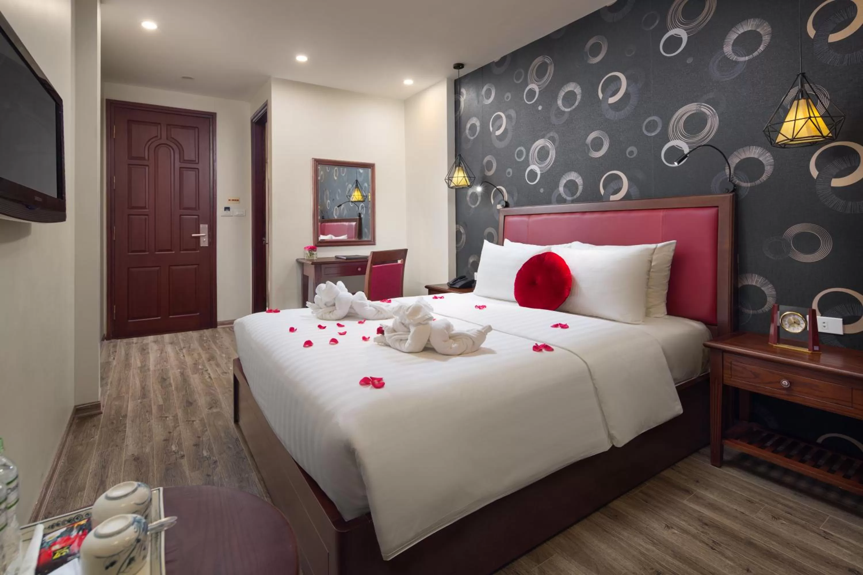 Superior Double Room in Holiday Emerald Hotel