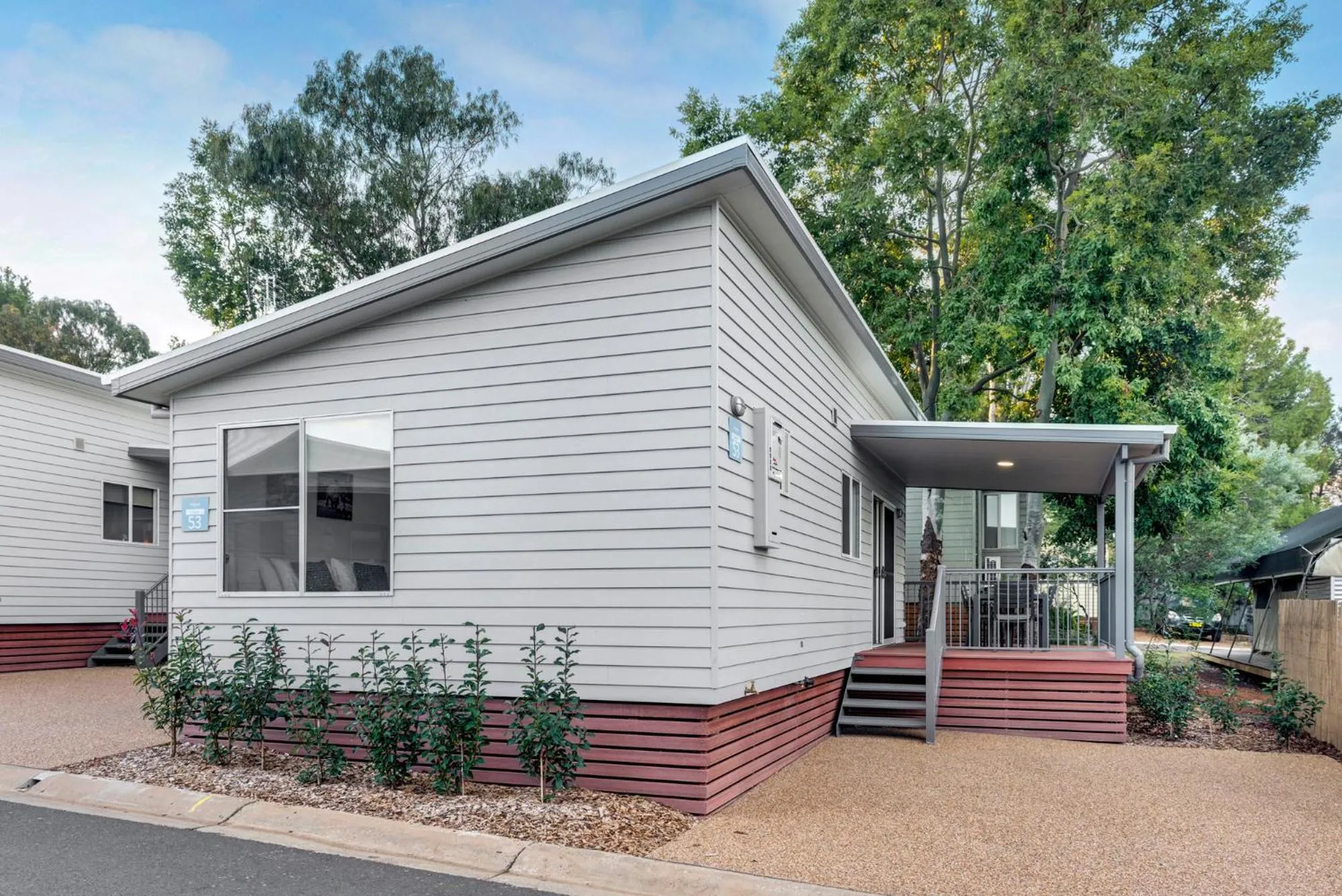 Deluxe 2 Bedroom Cabin in Discovery Parks - Dubbo
