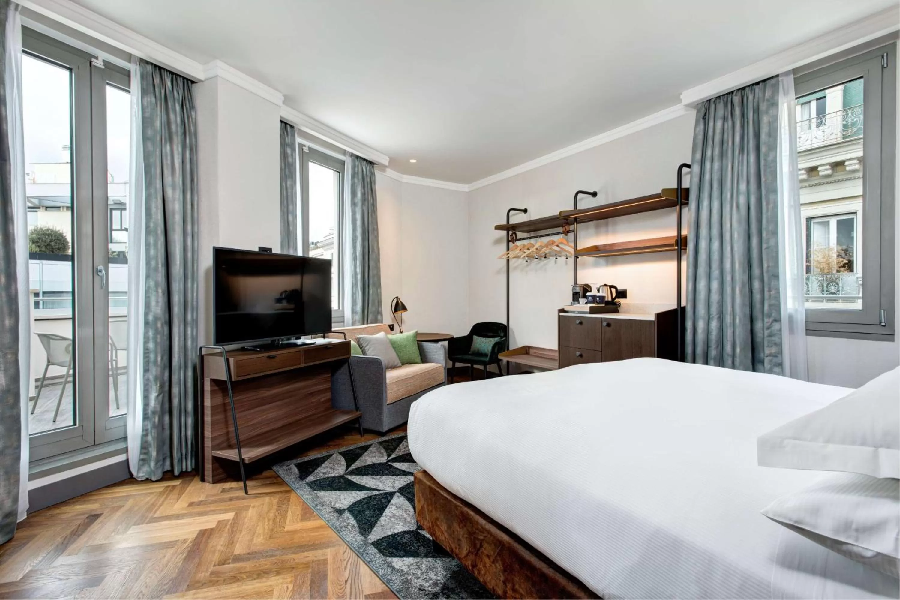 Junior King Suite with Terrace in DoubleTree By Hilton Rome Monti