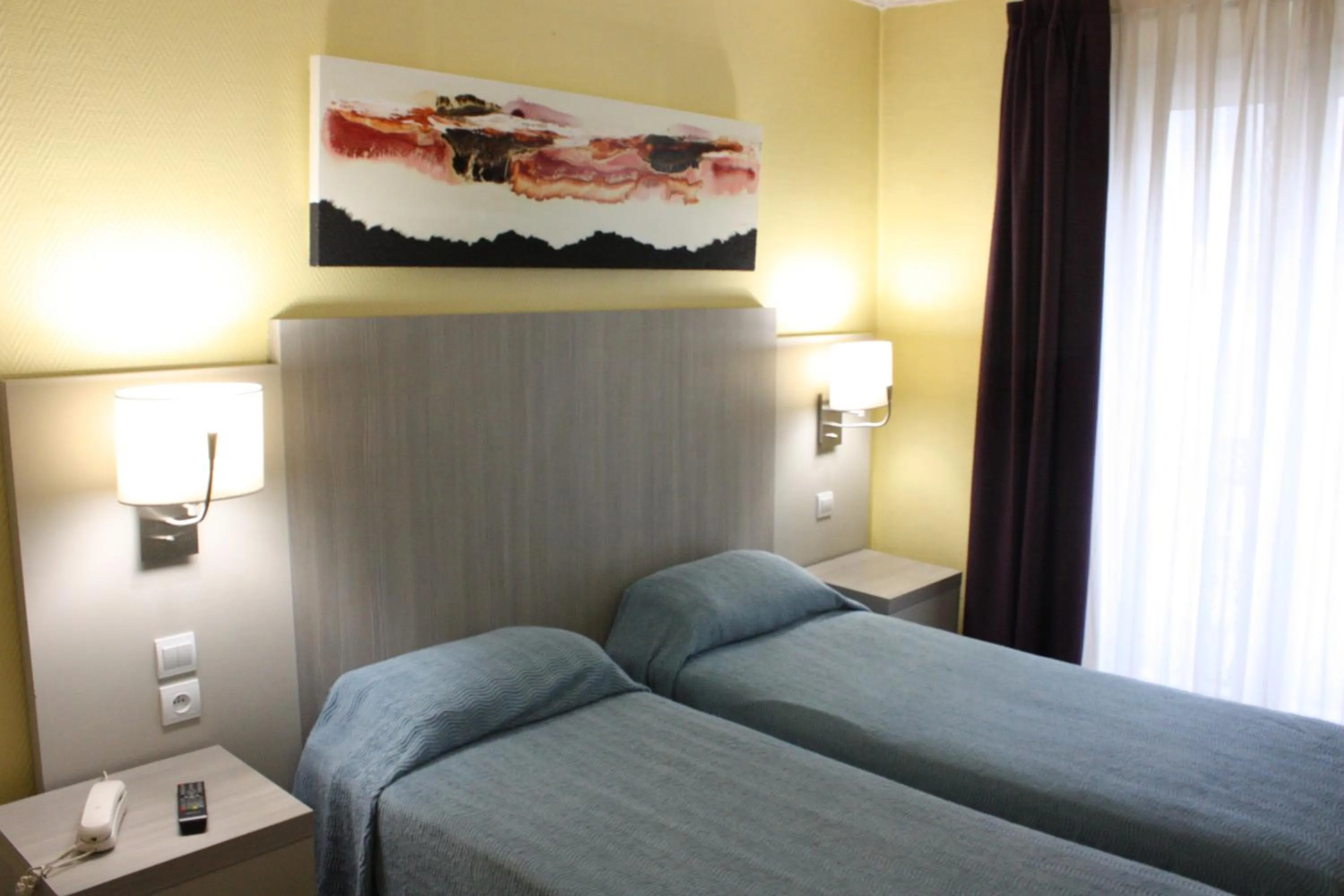 Bed in Hotel Excelsior