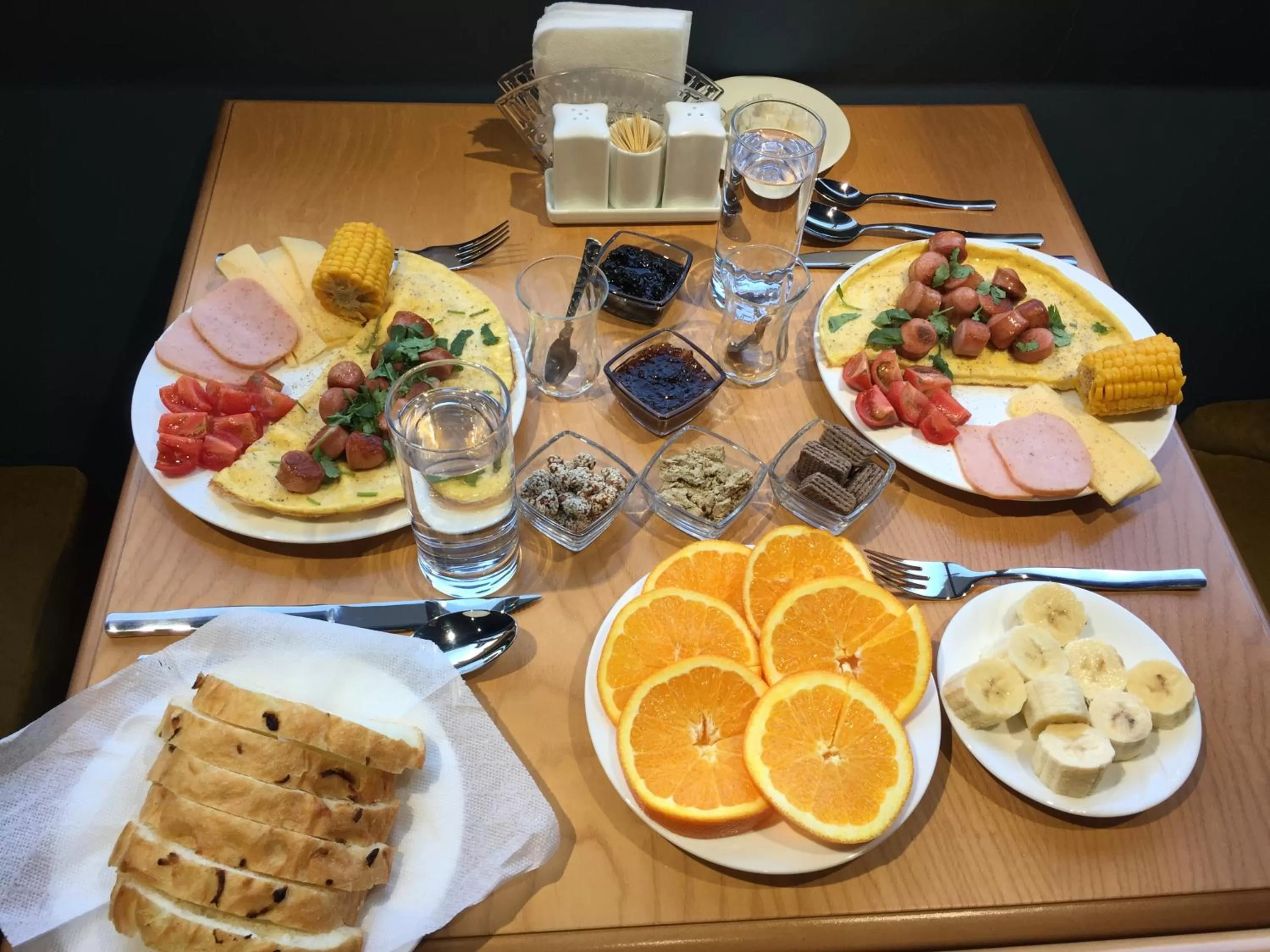 Restaurant/places to eat in Bristol Hotel Tashkent