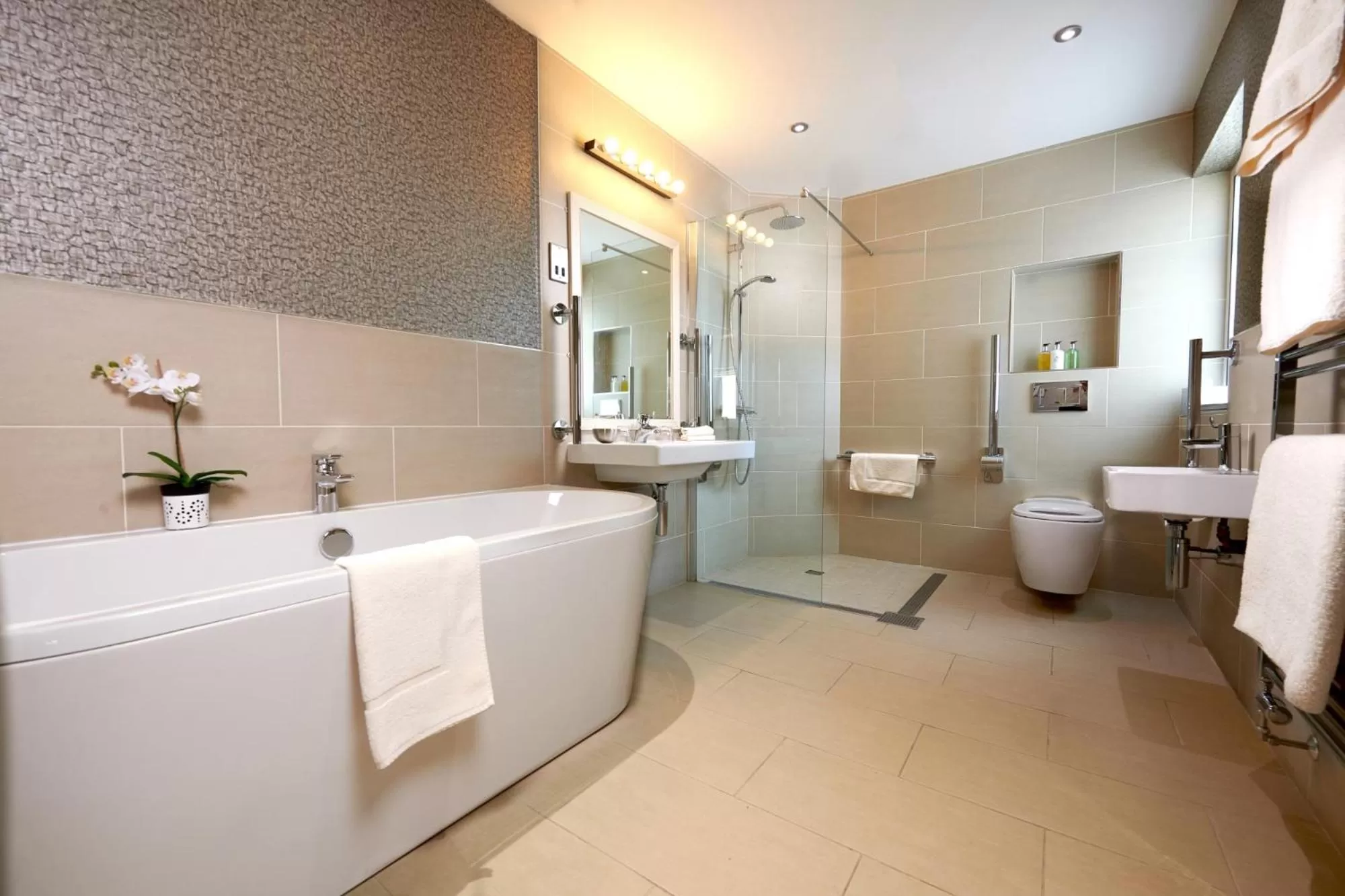 Shower in Rufflets St Andrews