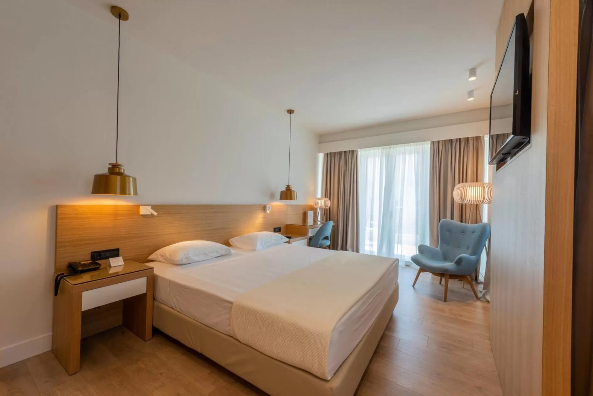 Family Room with Bathroom in Pharae Palace