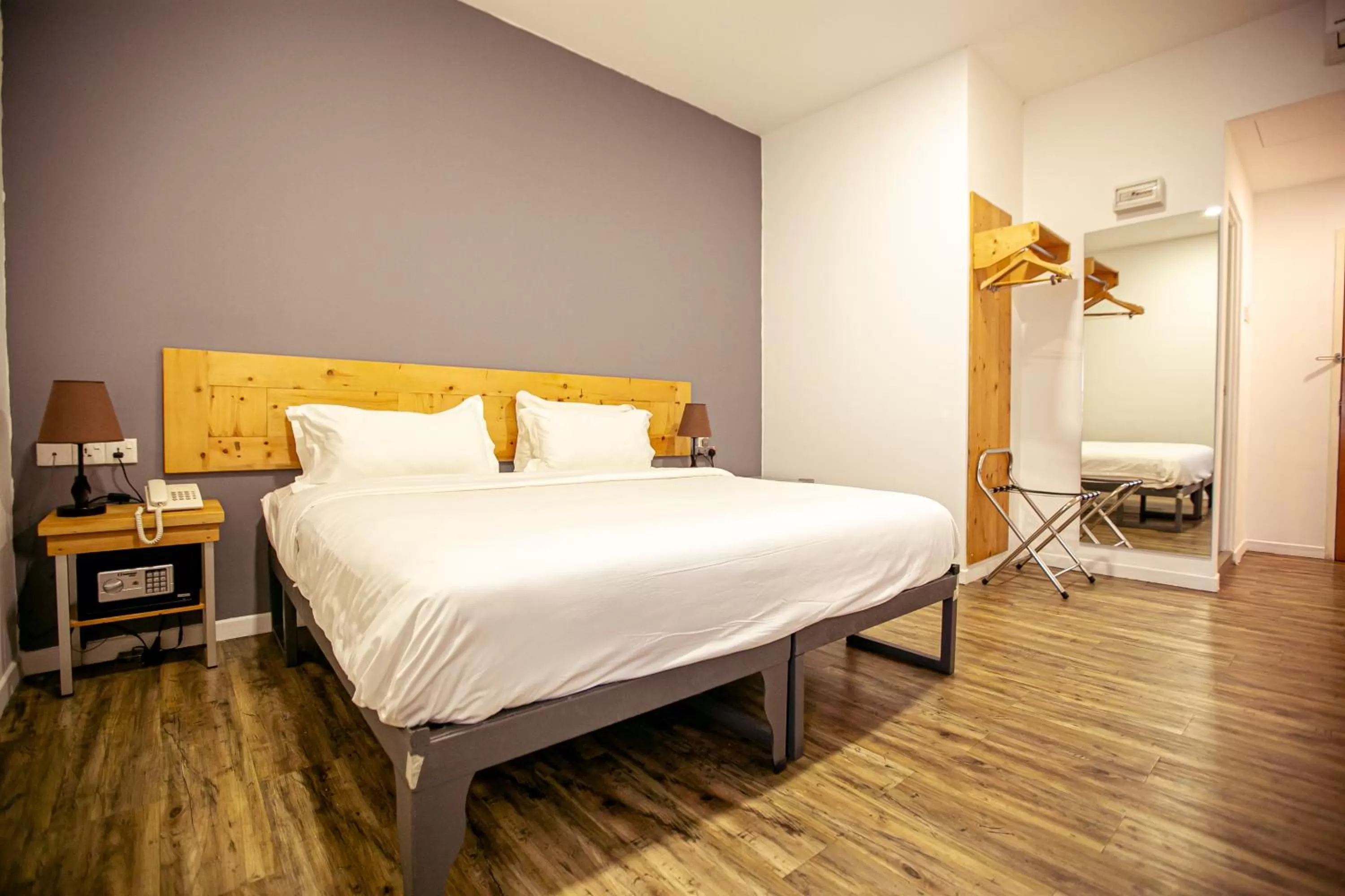 Deluxe King Room in Chulia Mansion