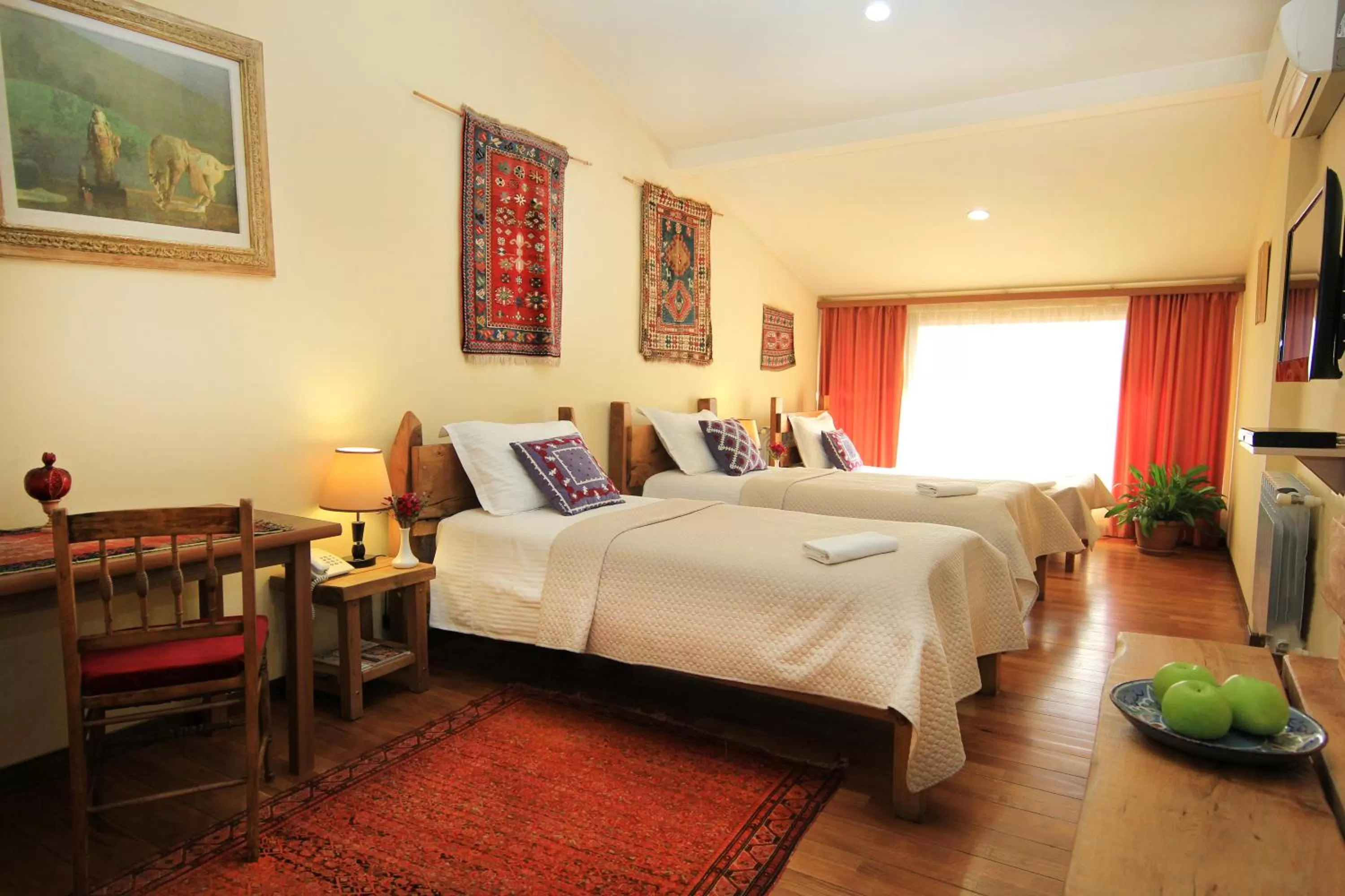 Triple Room in Silk Road Hotel